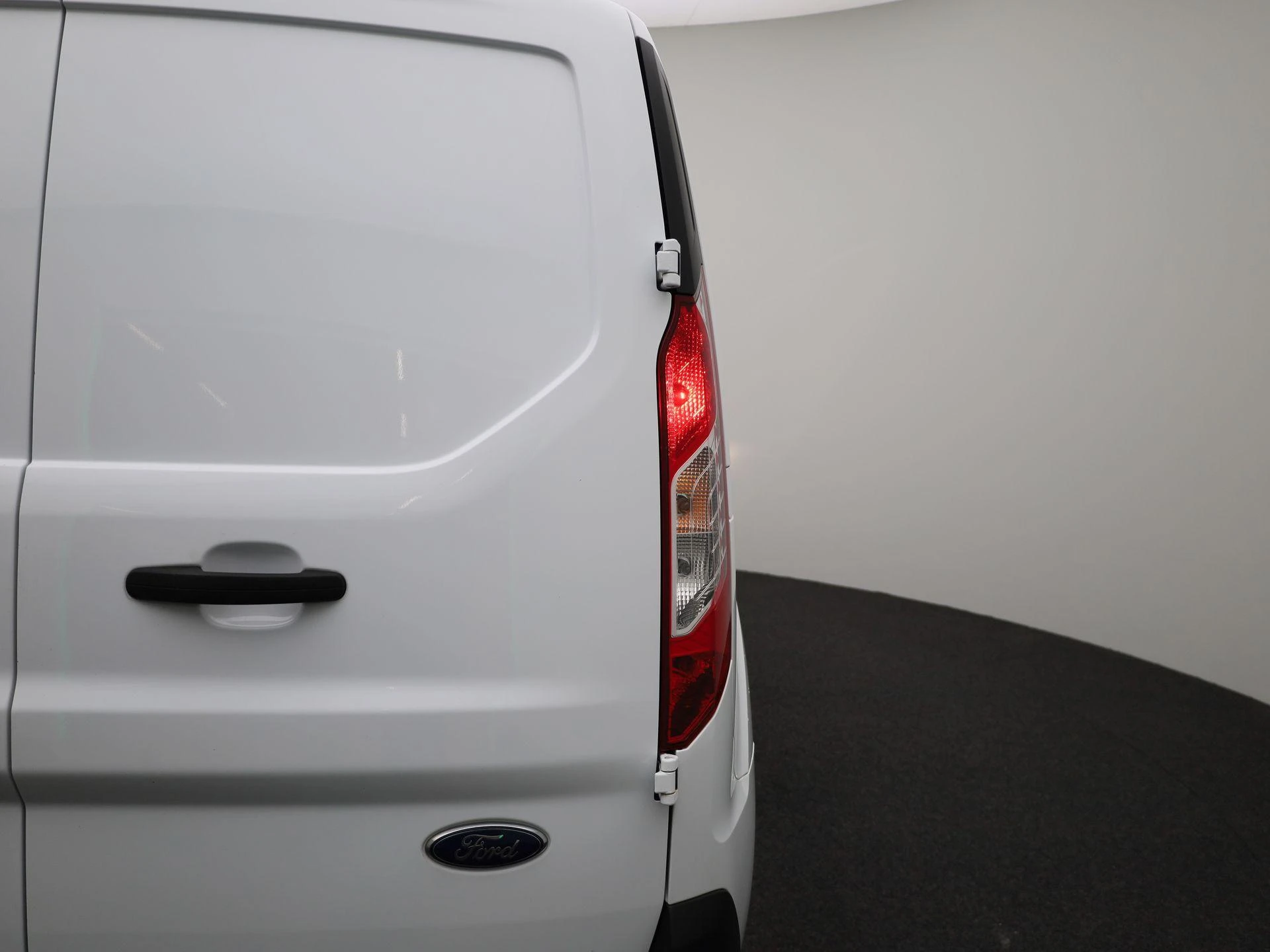 Ford-Transit Connect-image-38
