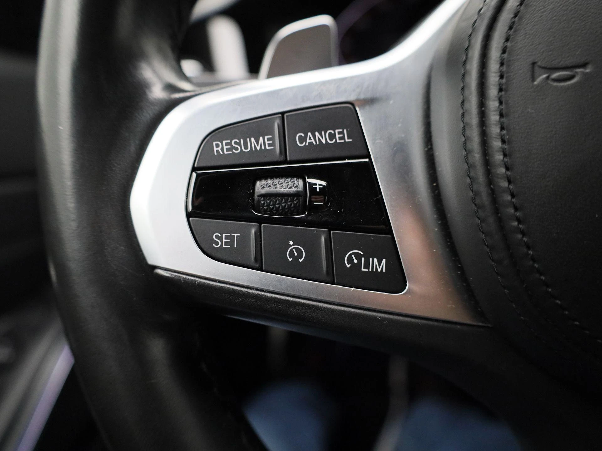 BMW-3 Serie-image-18