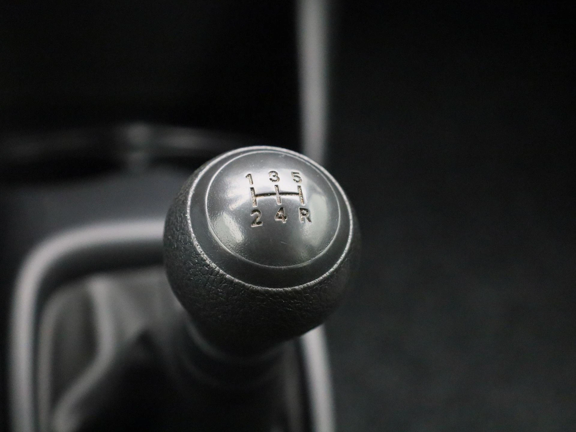Peugeot-108-image-23