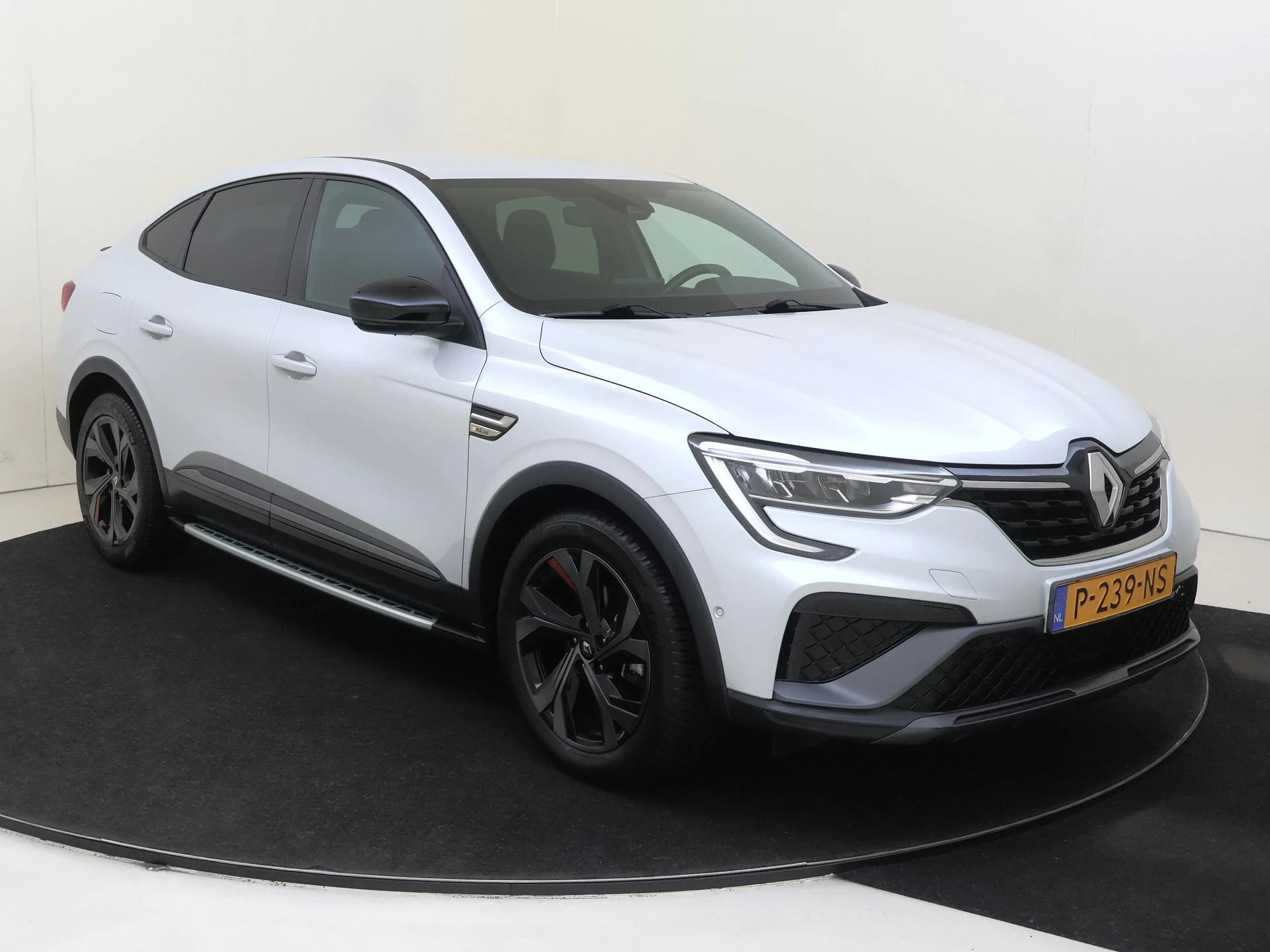 Renault Arkana 1.6 E-Tech Hybrid 145 PK R.S. Line