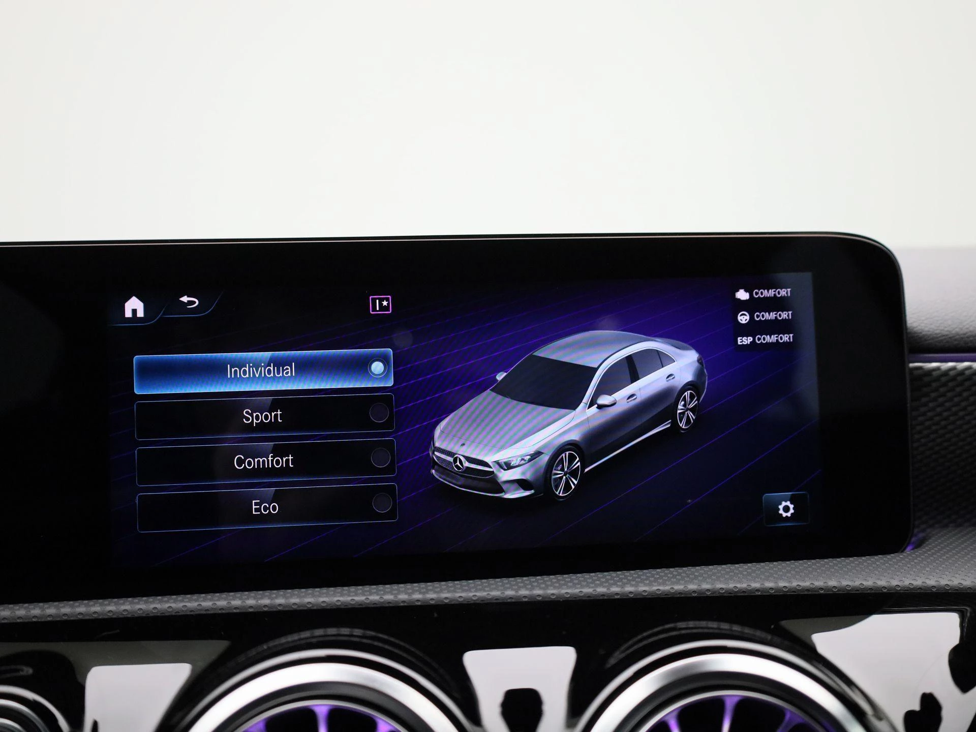 Mercedes-Benz-A-Klasse-image-25