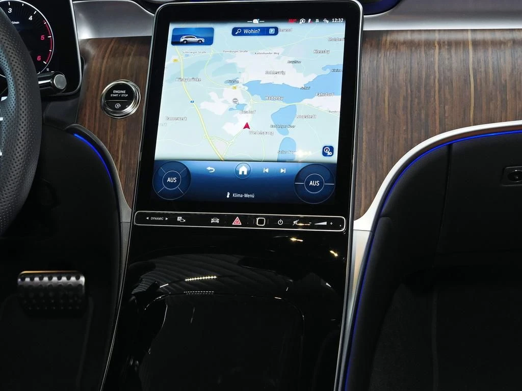 Mercedes-Benz-GLC 200 d-image-10