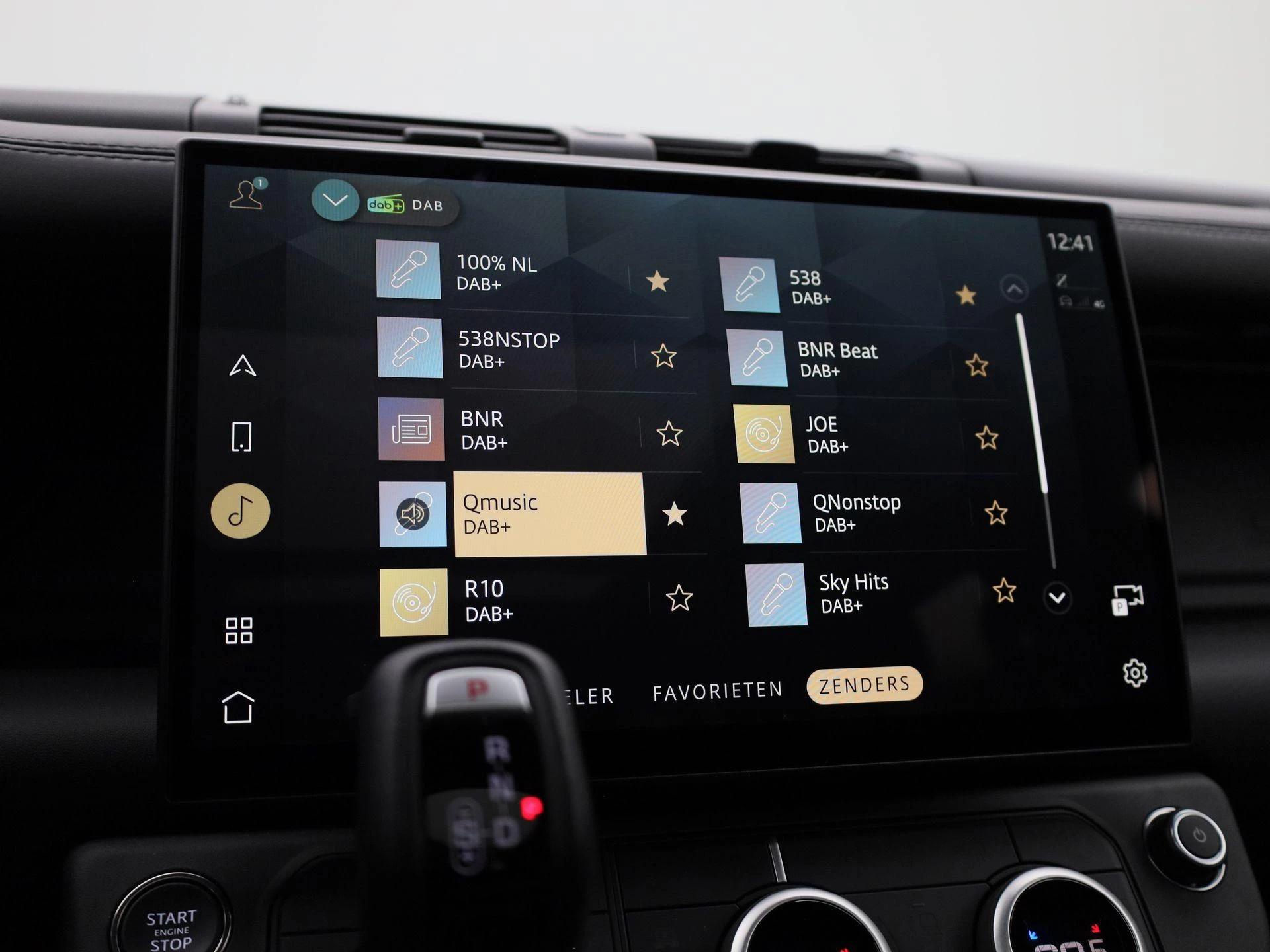 Land Rover-Defender-image-22