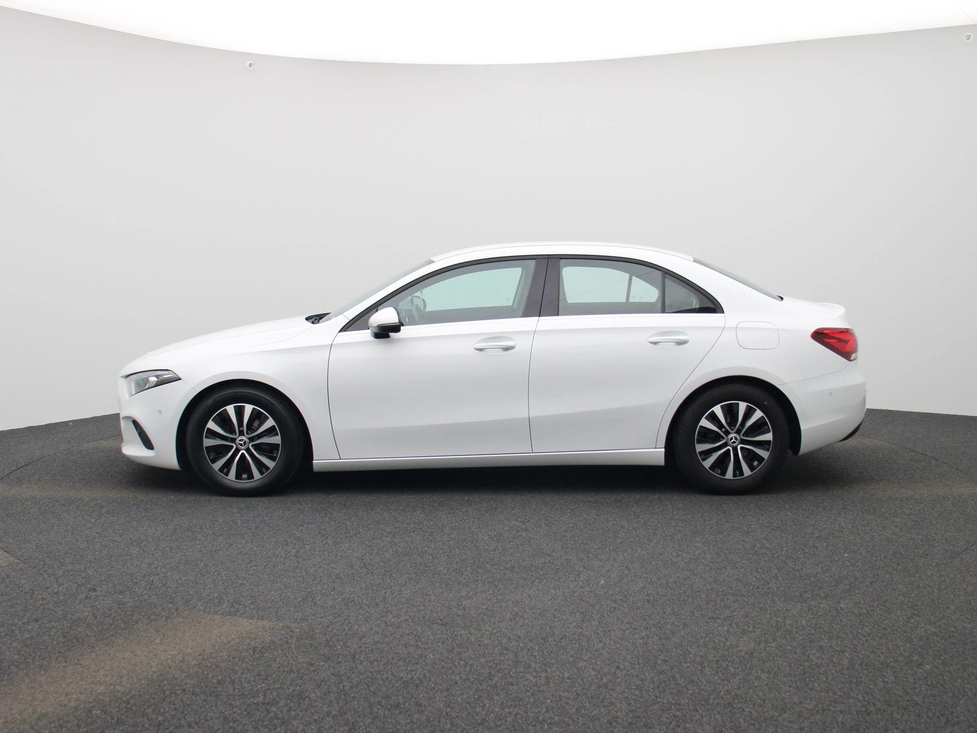 Mercedes-Benz A-Klasse Limousine A 180 Luxury Line