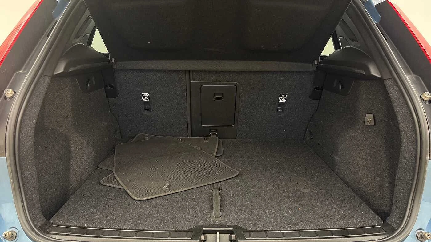 Volvo-XC40-image-10