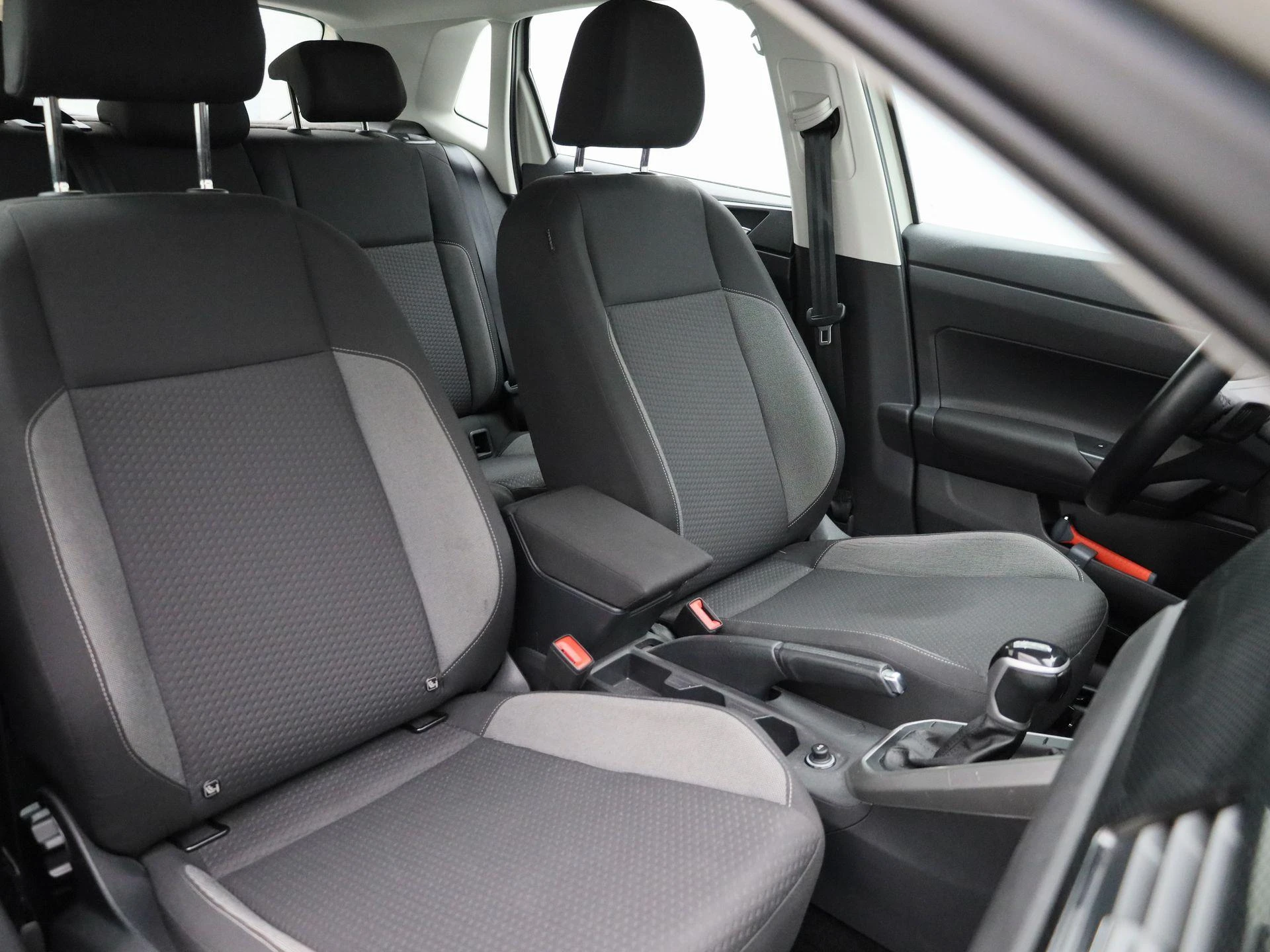 Volkswagen Polo - 33