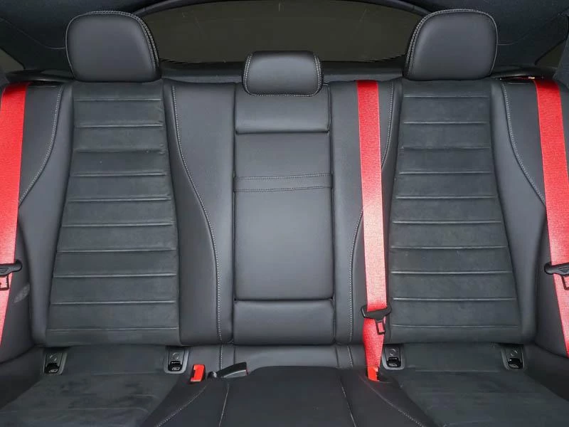 Mercedes-Benz-GLE-image-8
