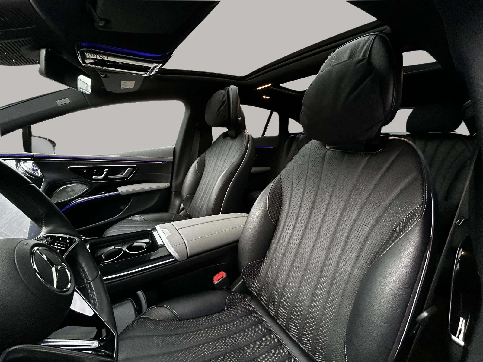 Mercedes-Benz-EQS-image-11