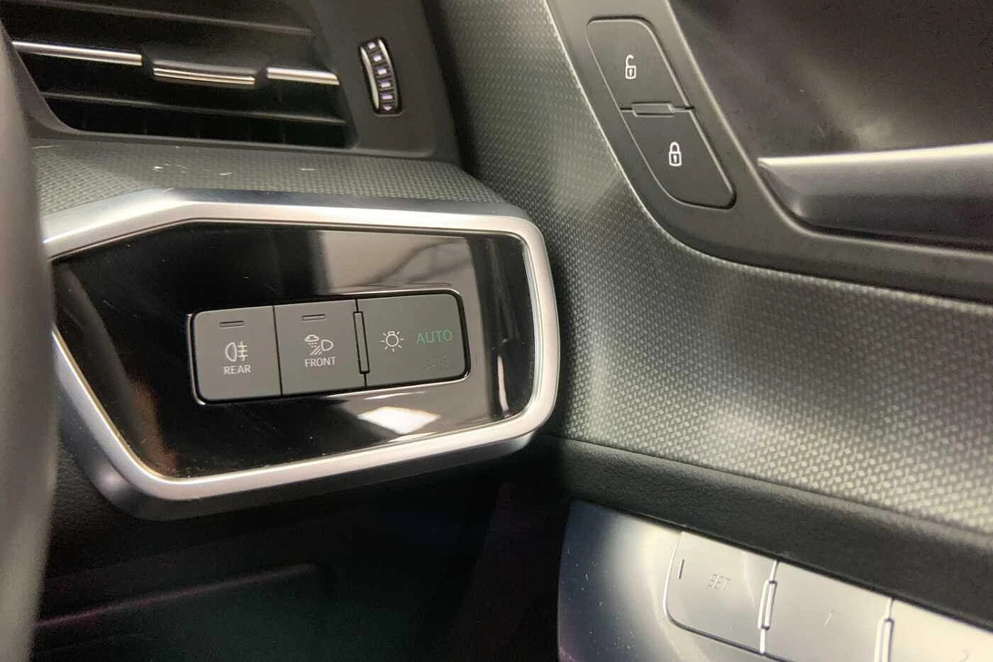 Audi-A6-image-23