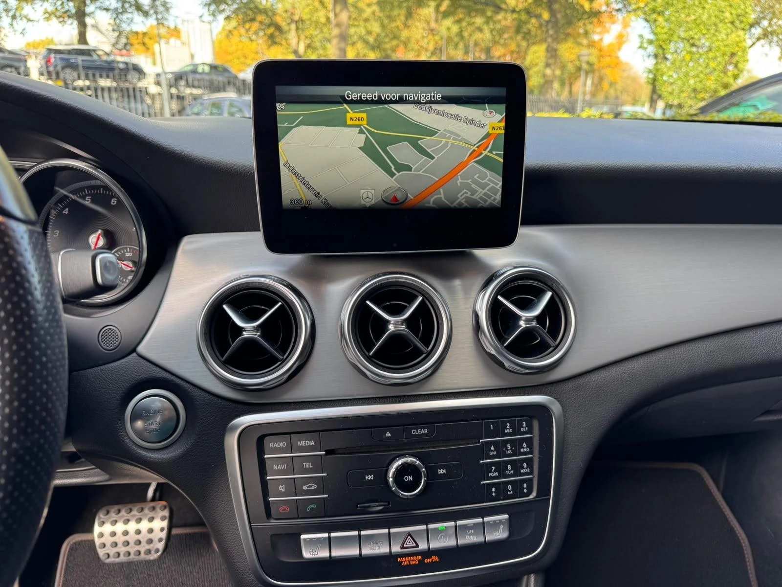 Mercedes-Benz-GLA-image-3