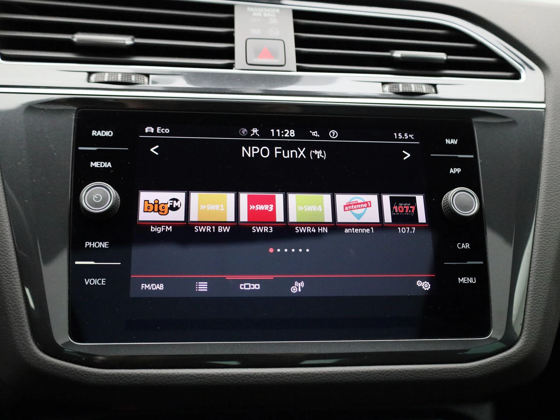 Volkswagen-Tiguan-image-21