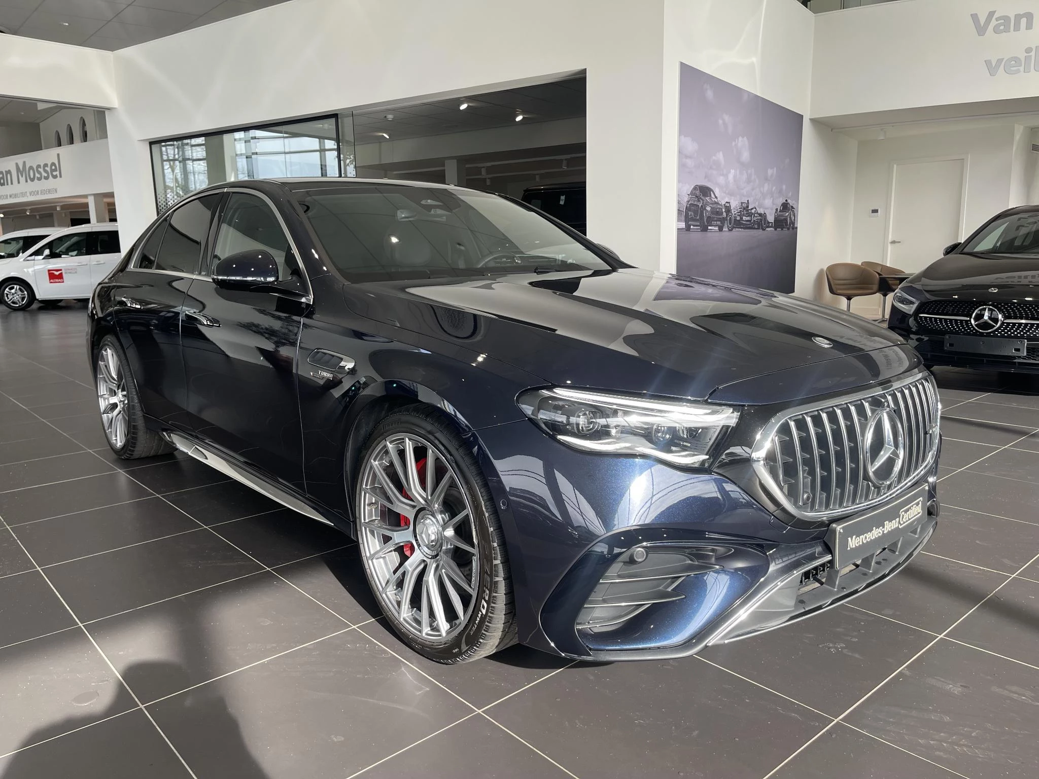 Mercedes-Benz E-Klasse 53 AMG HYBRID 4MATIC+ Berline + PANORAMISCH DAK + BURMESTER + NAPPA LEDER +