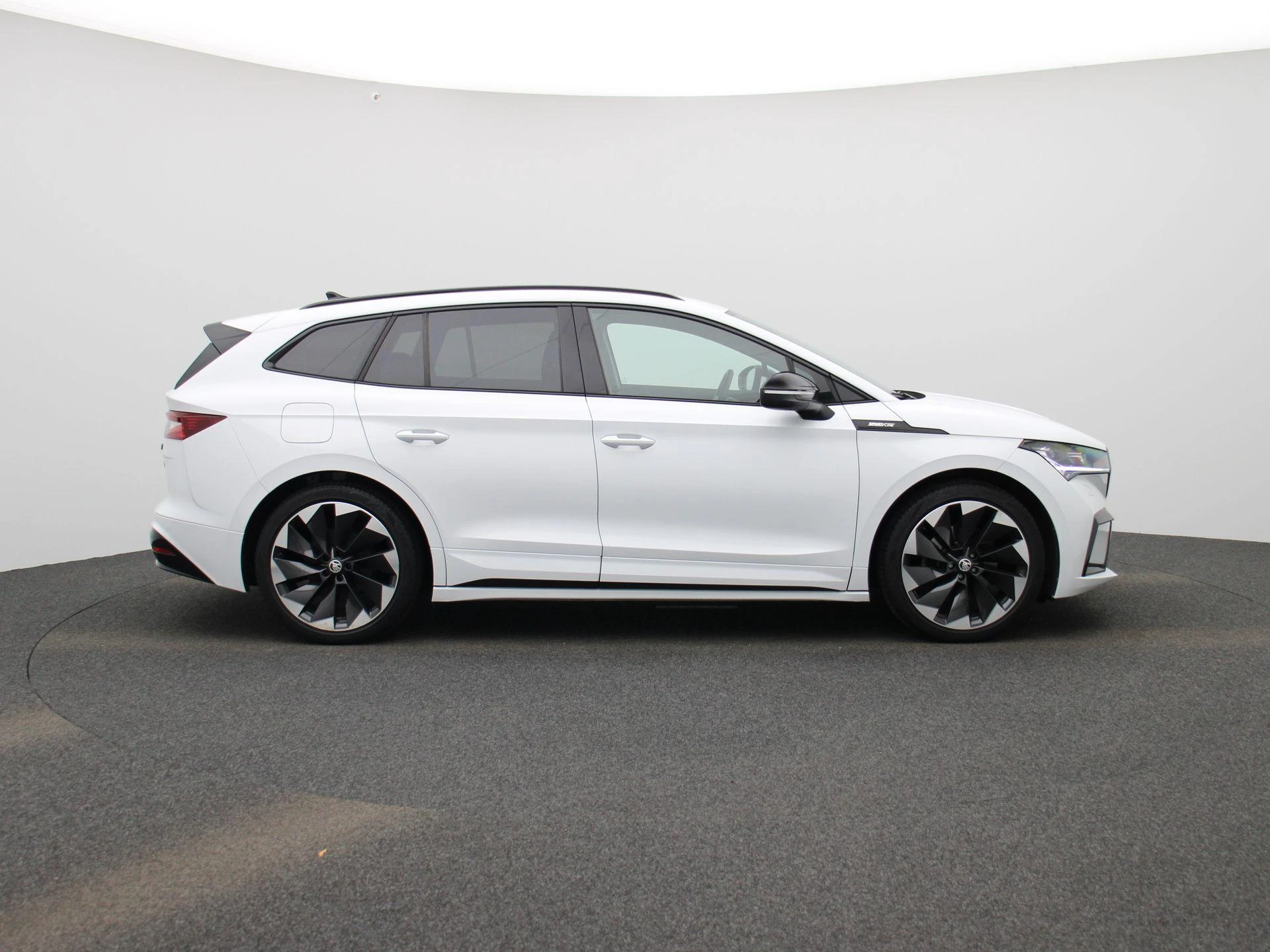 Škoda-Enyaq iV-image-5