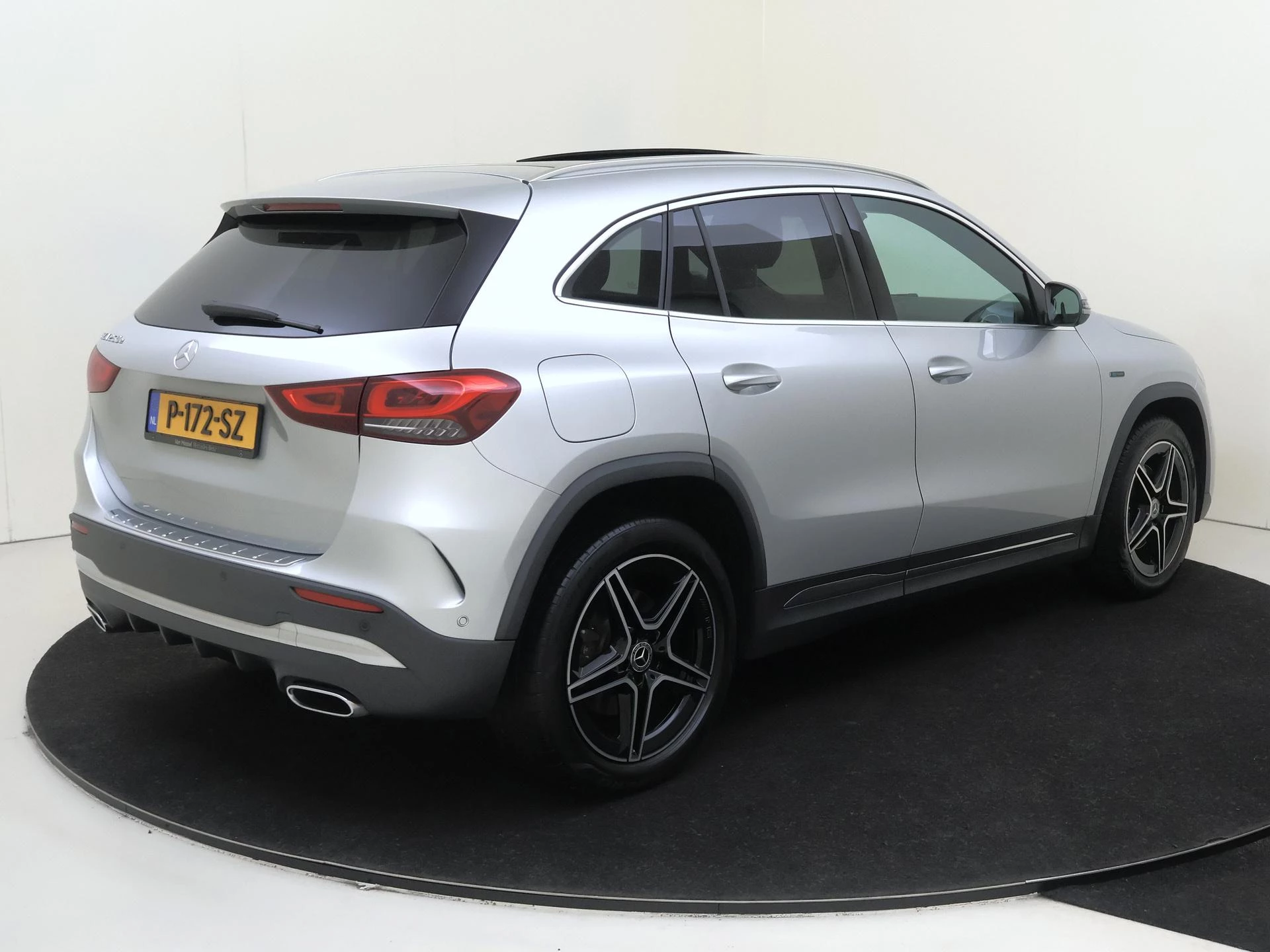 Mercedes-Benz GLA 250 e Business Solution AMG Limited