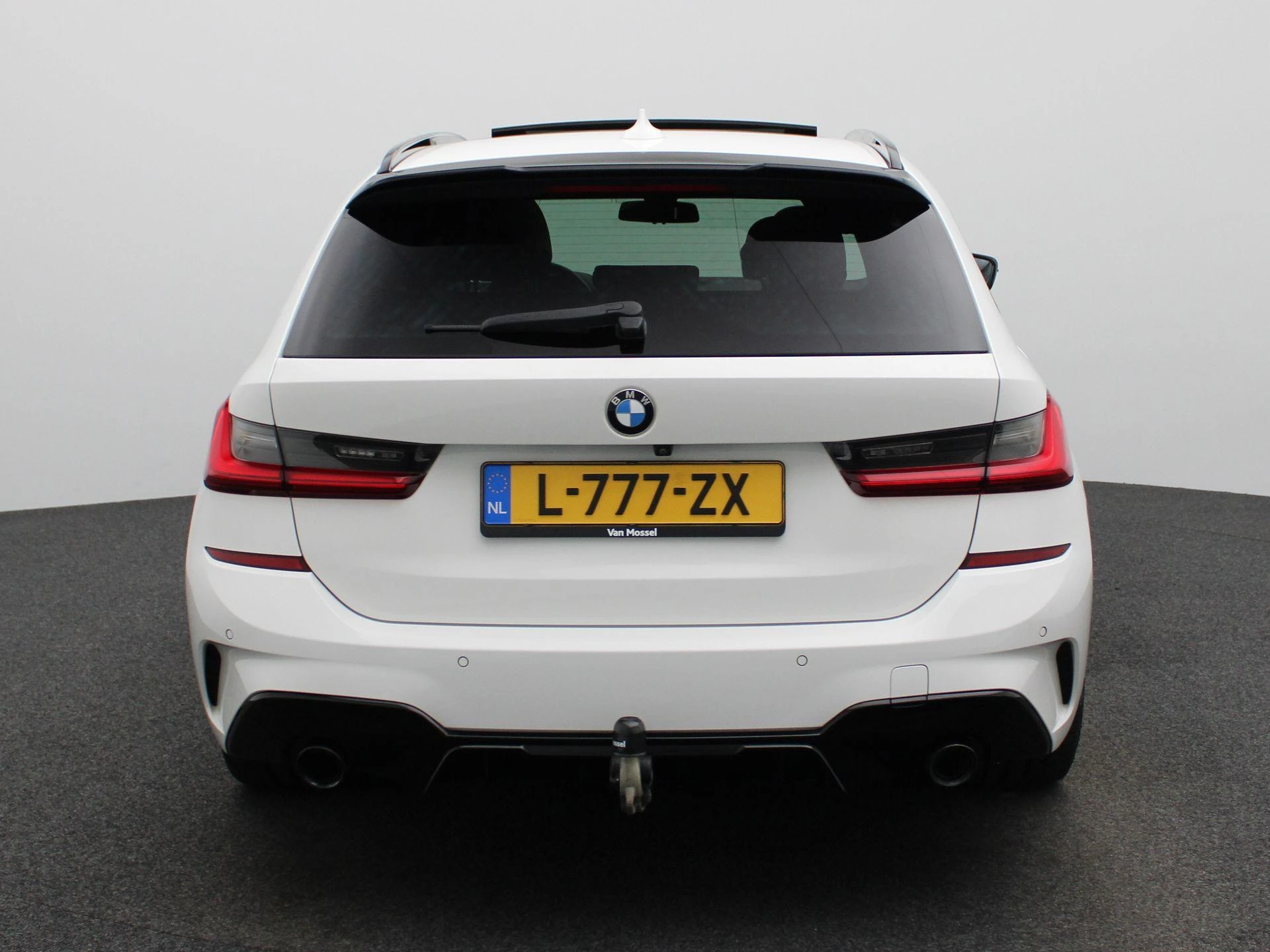 BMW-3 Serie-image-4
