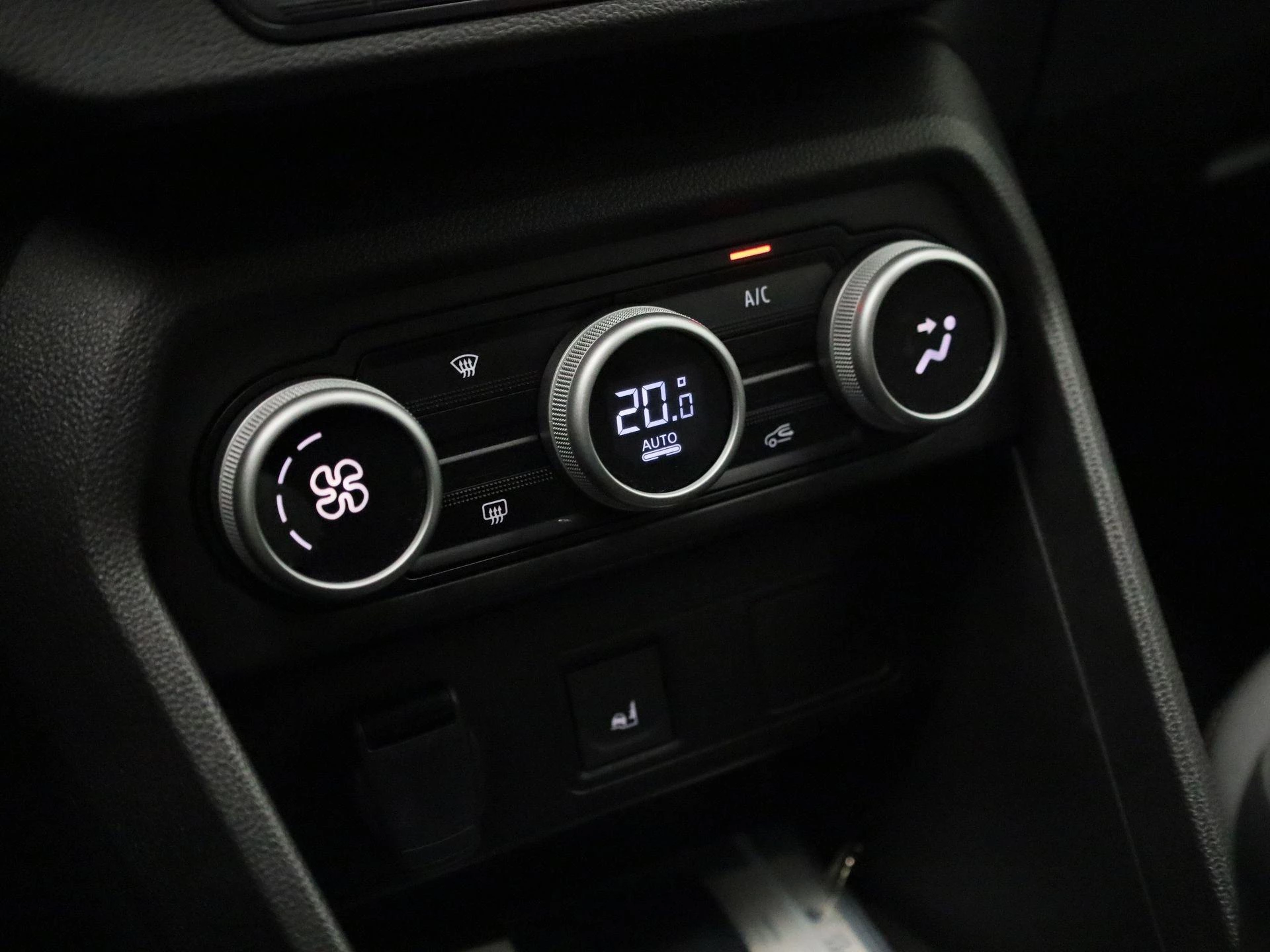 Dacia-Jogger-image-17