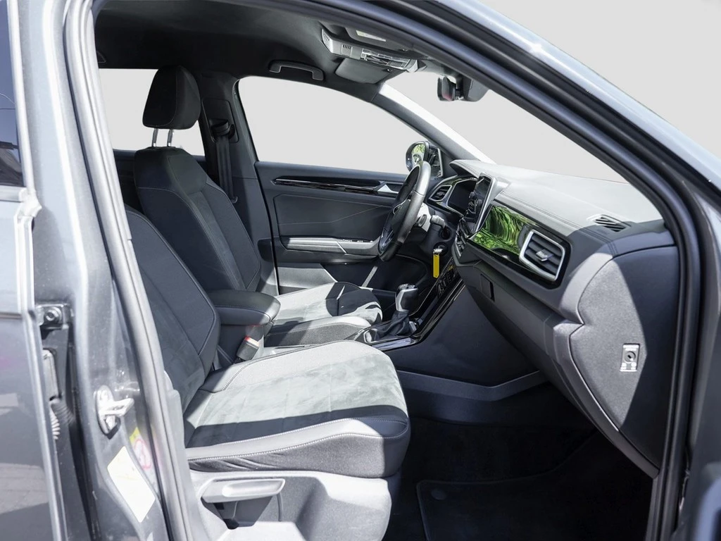 Volkswagen-T-Roc-image-7