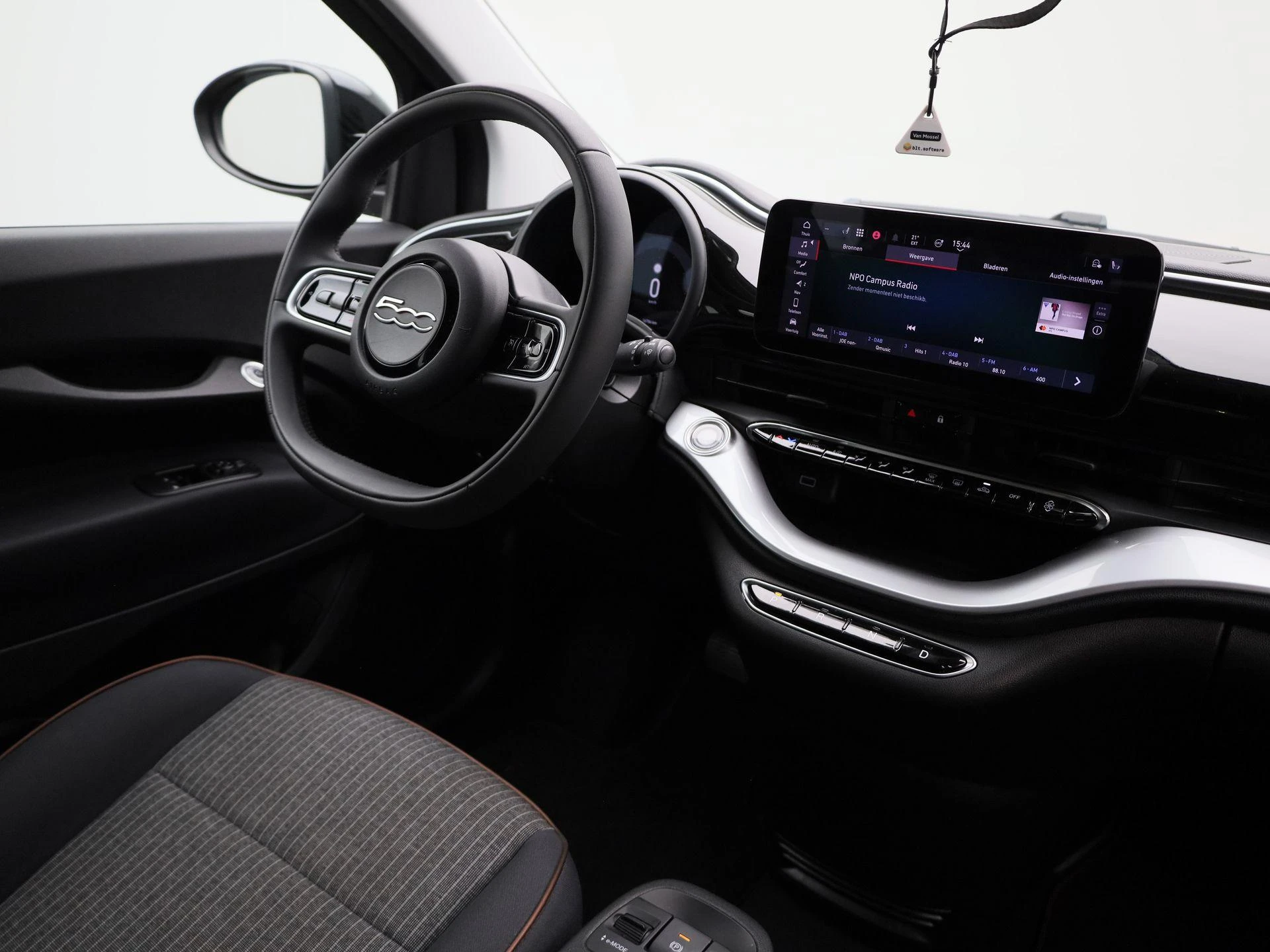 Fiat-500C-image-6