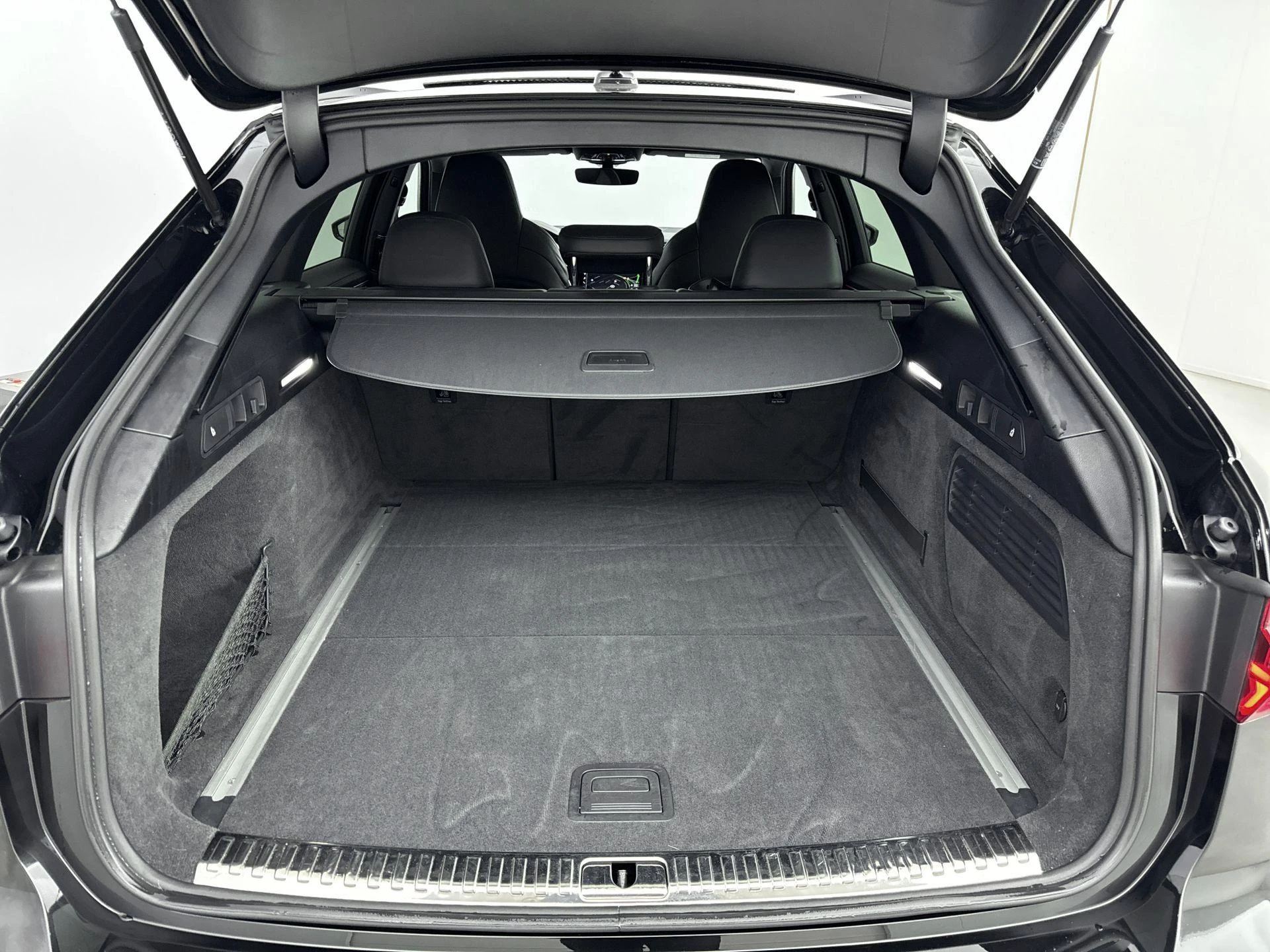 Audi-RS6-image-23