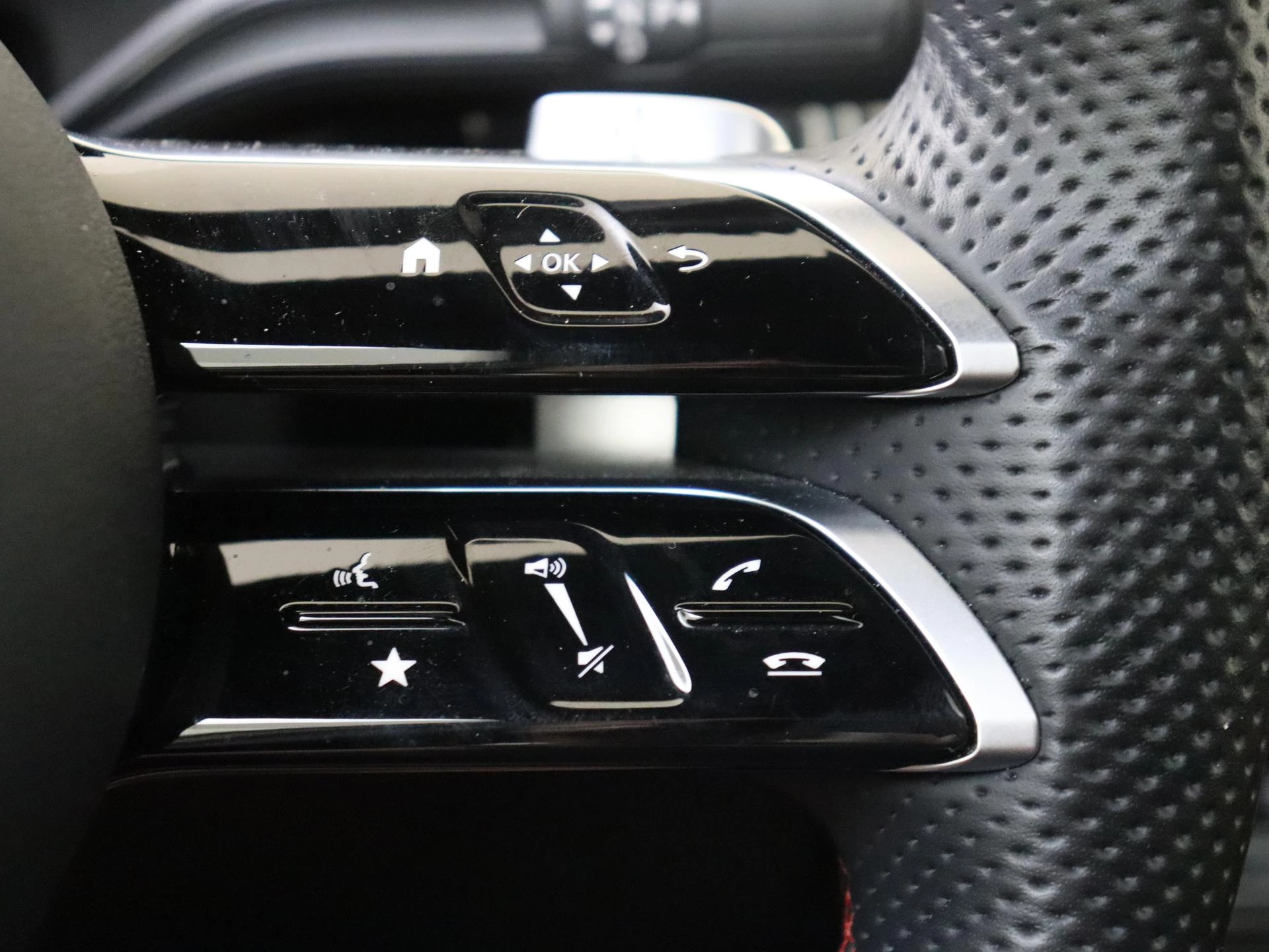 Mercedes-Benz-A-Klasse-image-14