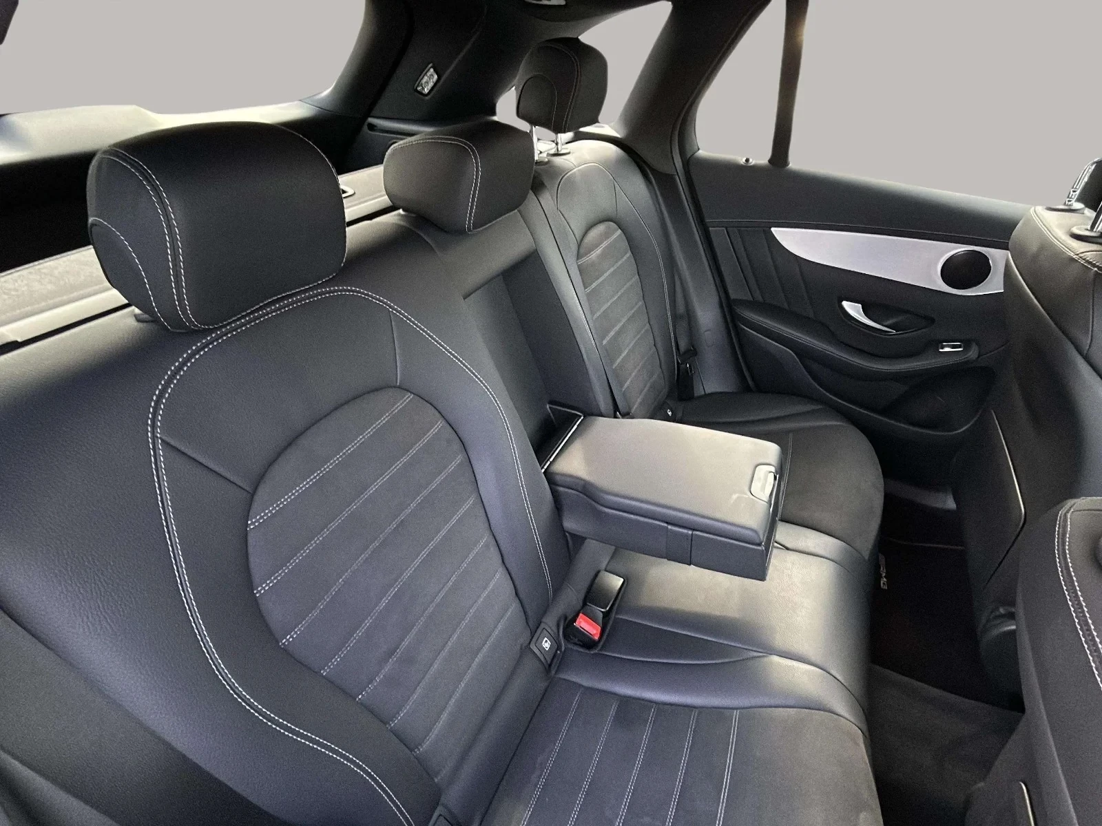 Mercedes-Benz-GLC-image-19