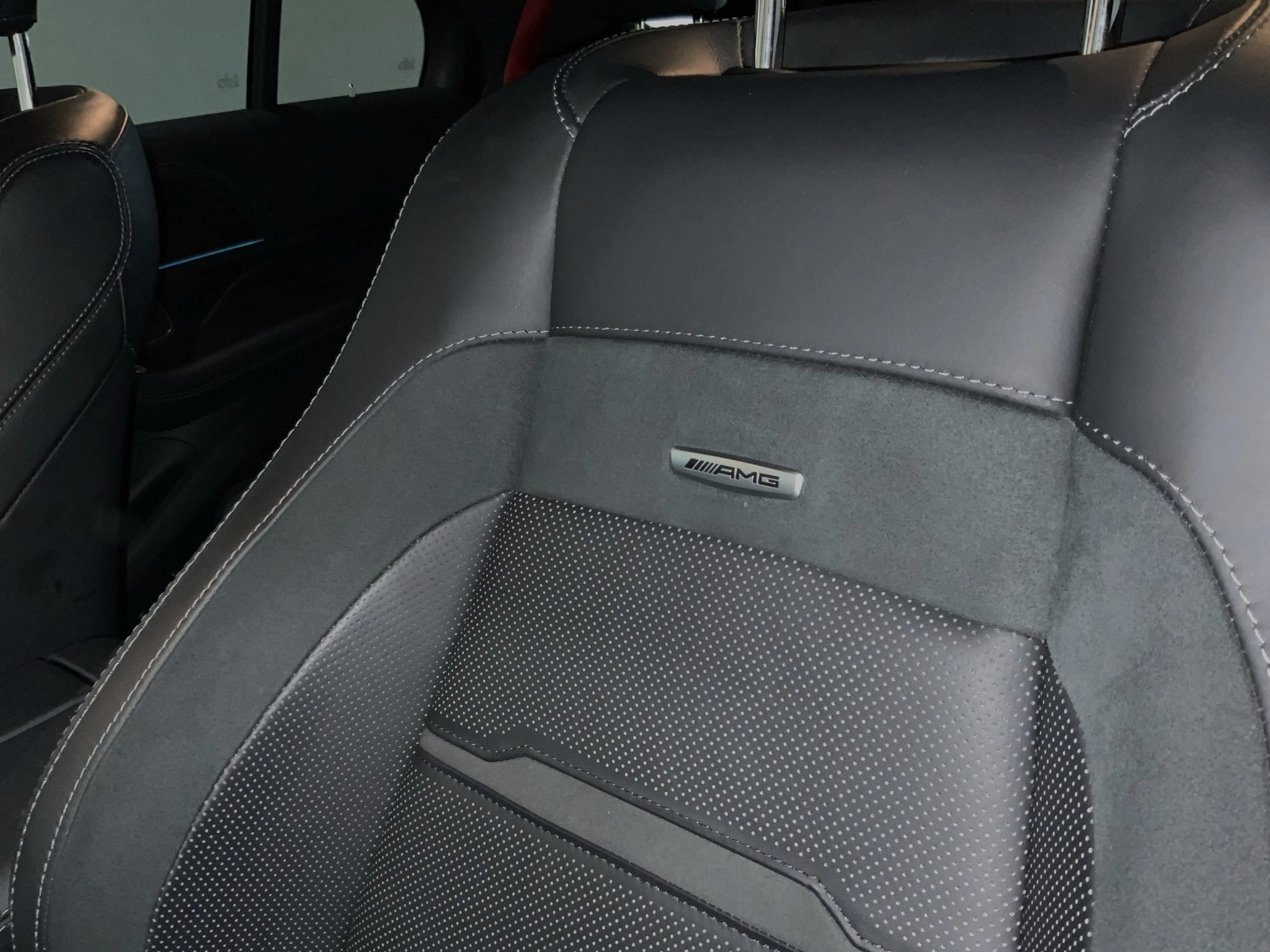 Mercedes-Benz-GLE-image-27
