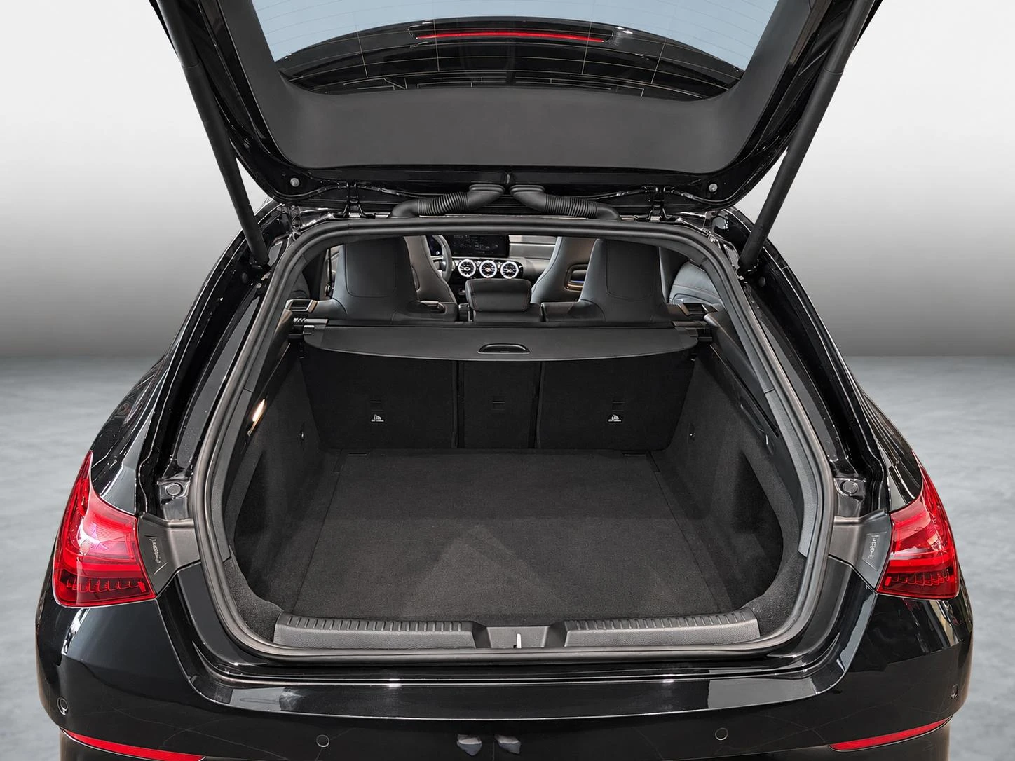 Mercedes-Benz-CLA-image-5