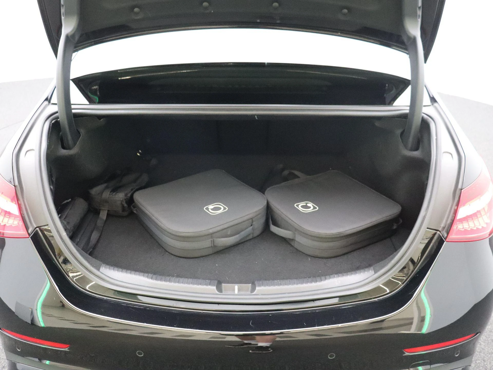 Mercedes-Benz Classe C 300 e Berline + AMG LINE + CARPLAY + CAMERA +