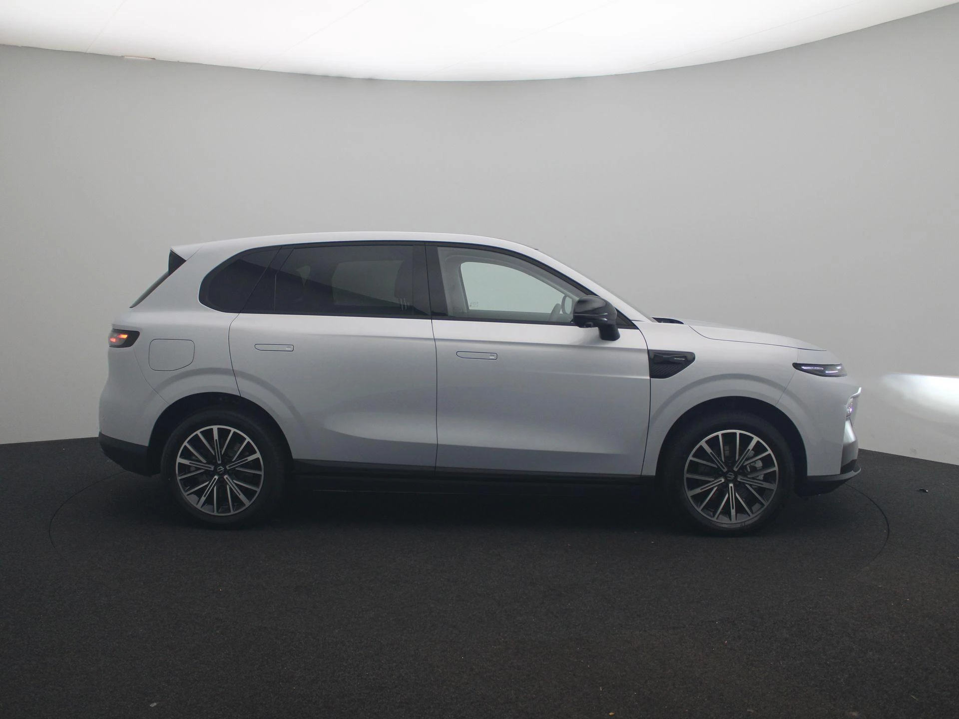 Leapmotor-B10-image-5