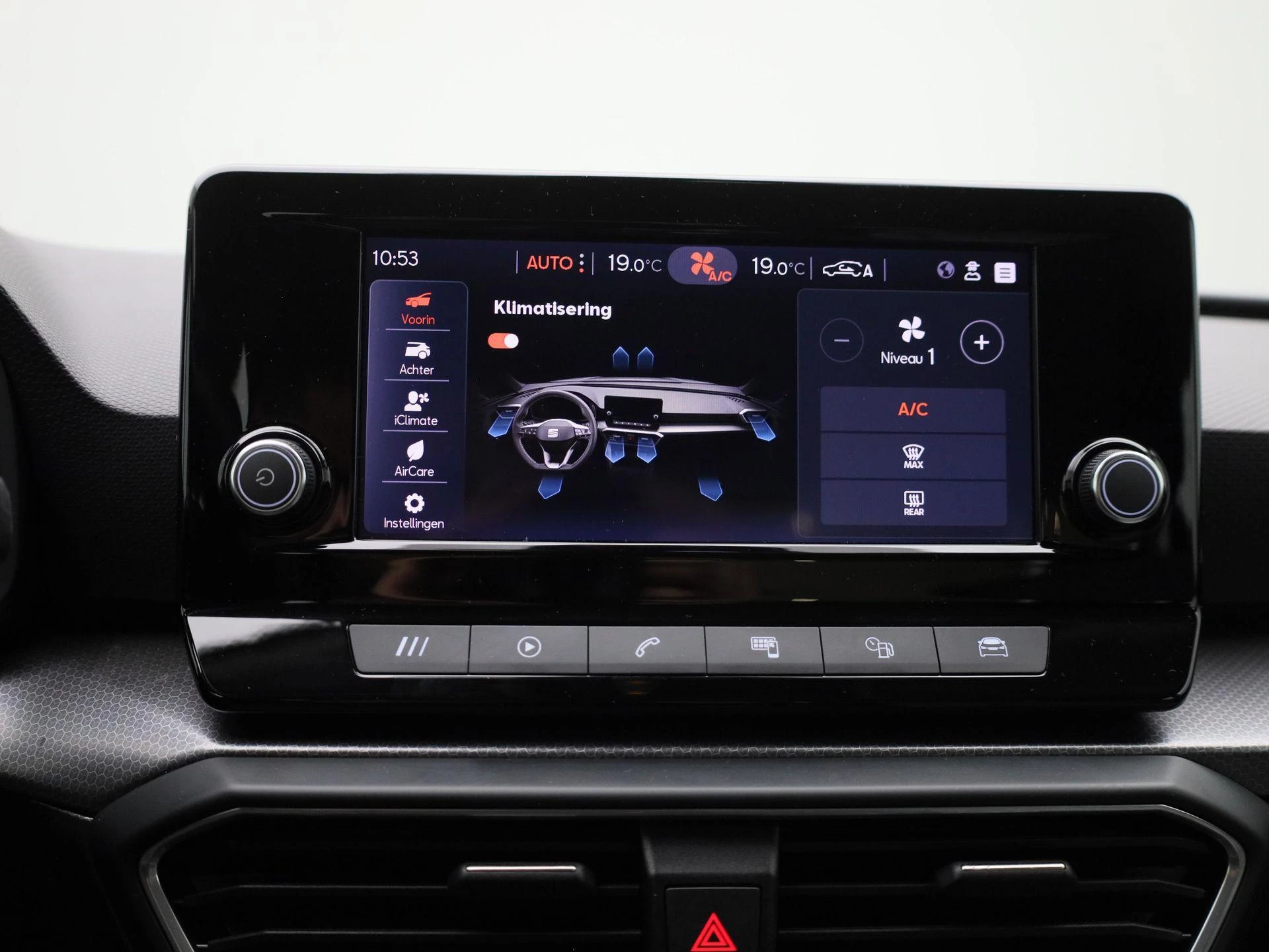 SEAT-Leon-image-20
