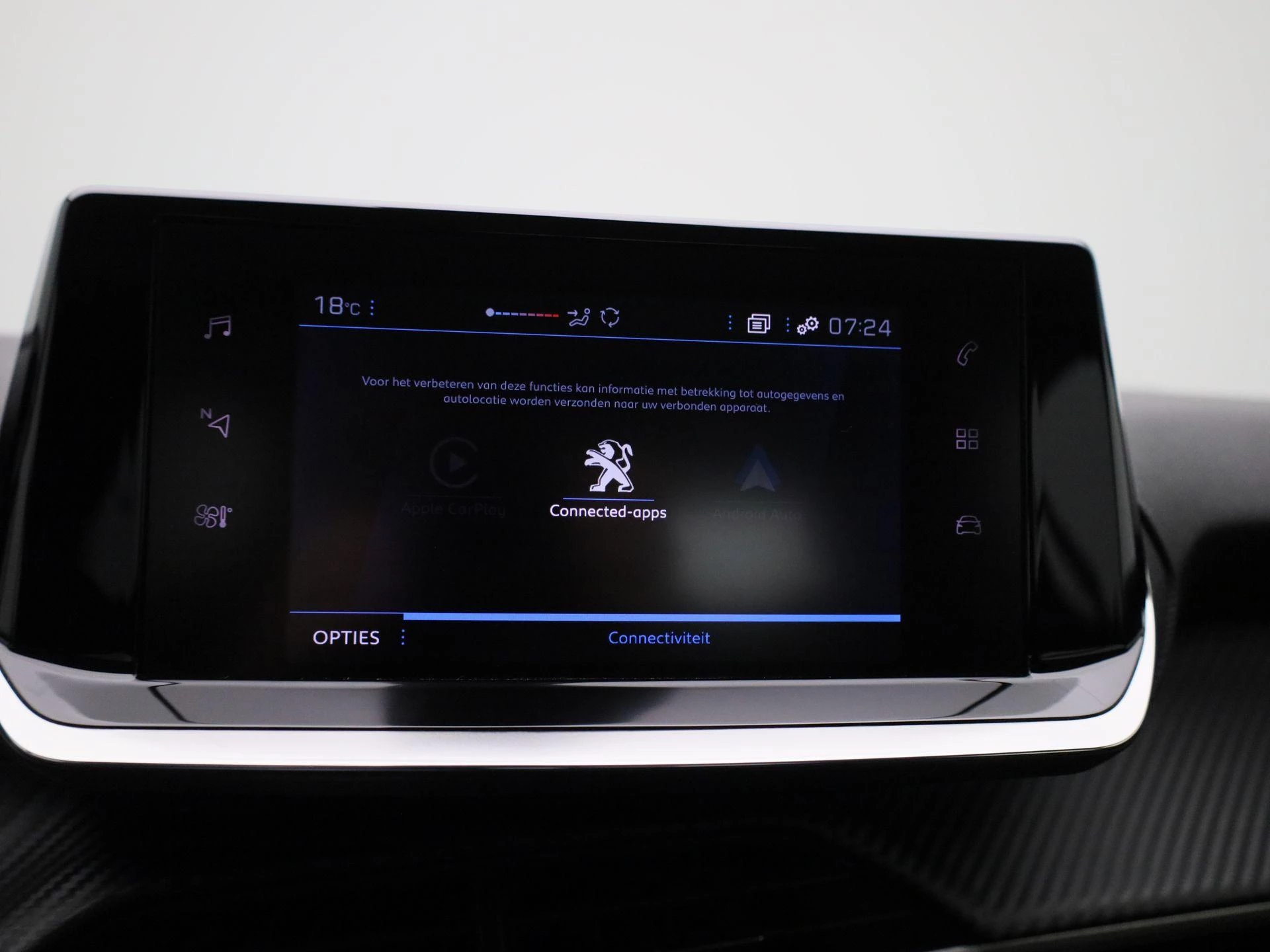 Peugeot-208-image-21