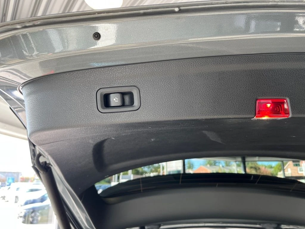Mercedes-Benz-GLE 350 d-image-18