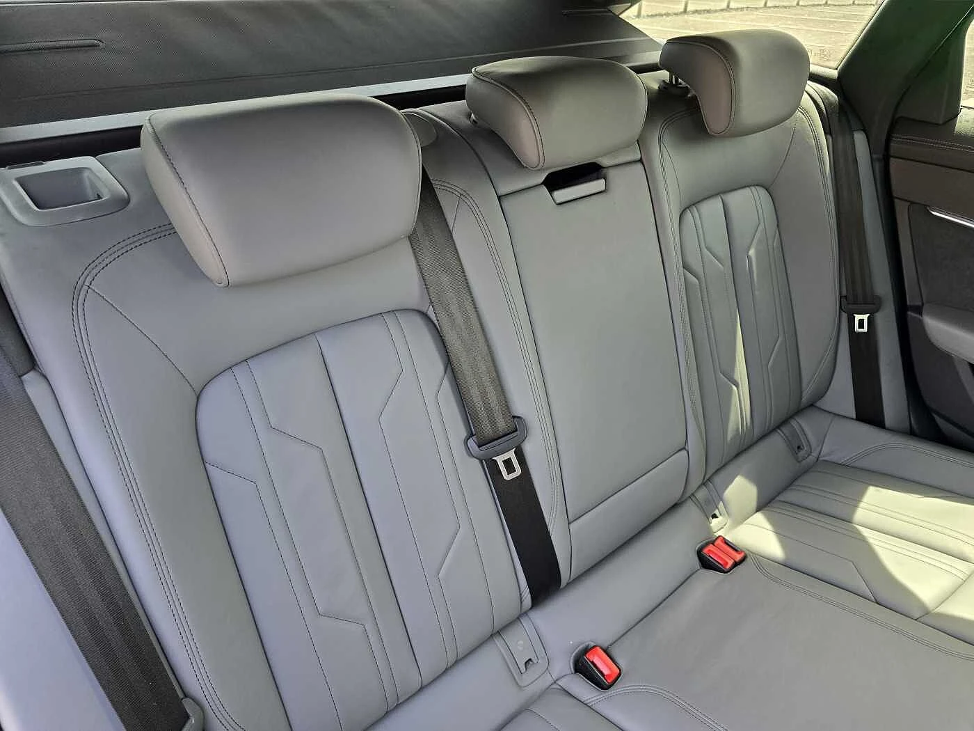Audi-A6-image-16