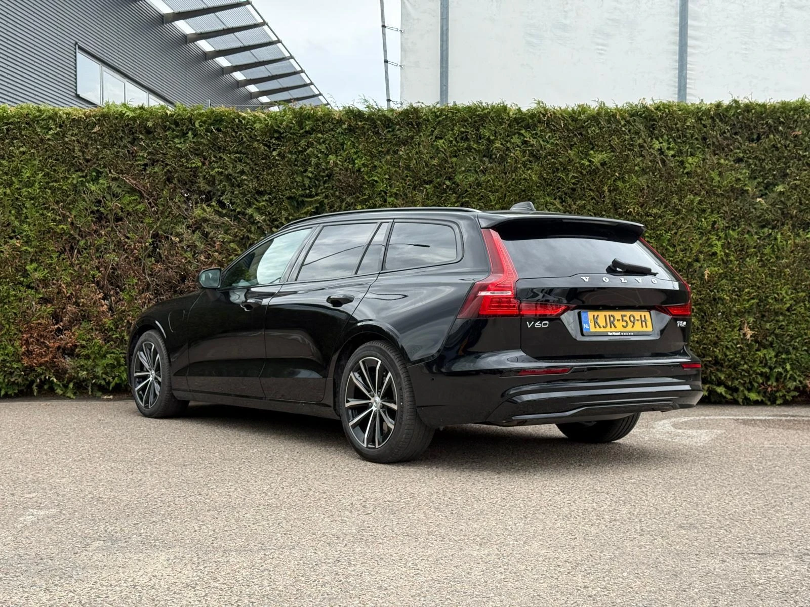 Volvo-V60-image-9