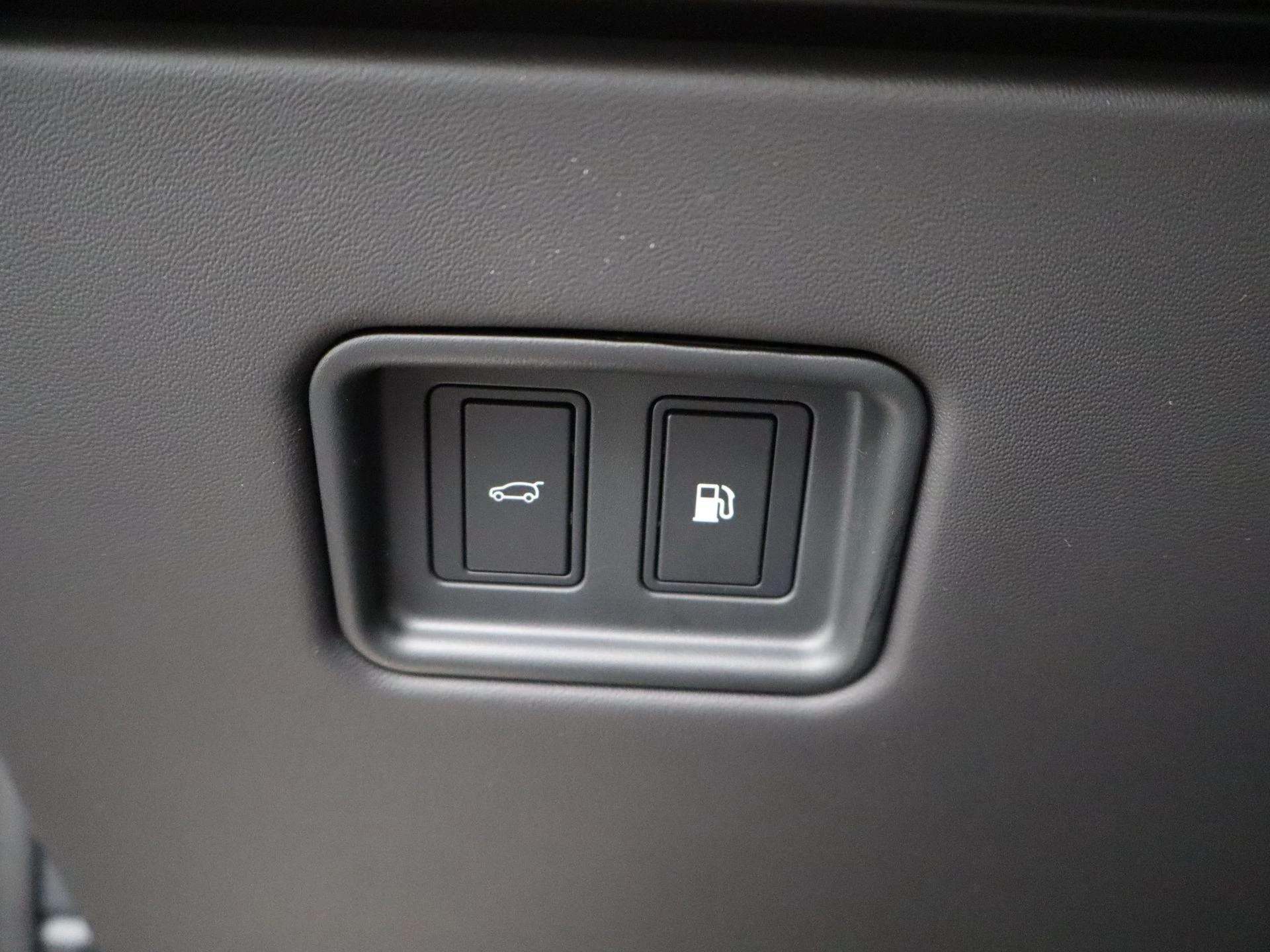 Land Rover-Range Rover Sport-image-32