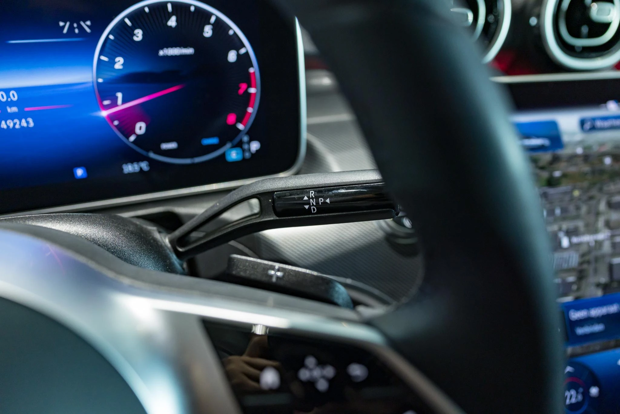 Mercedes-Benz-C-Klasse-image-27