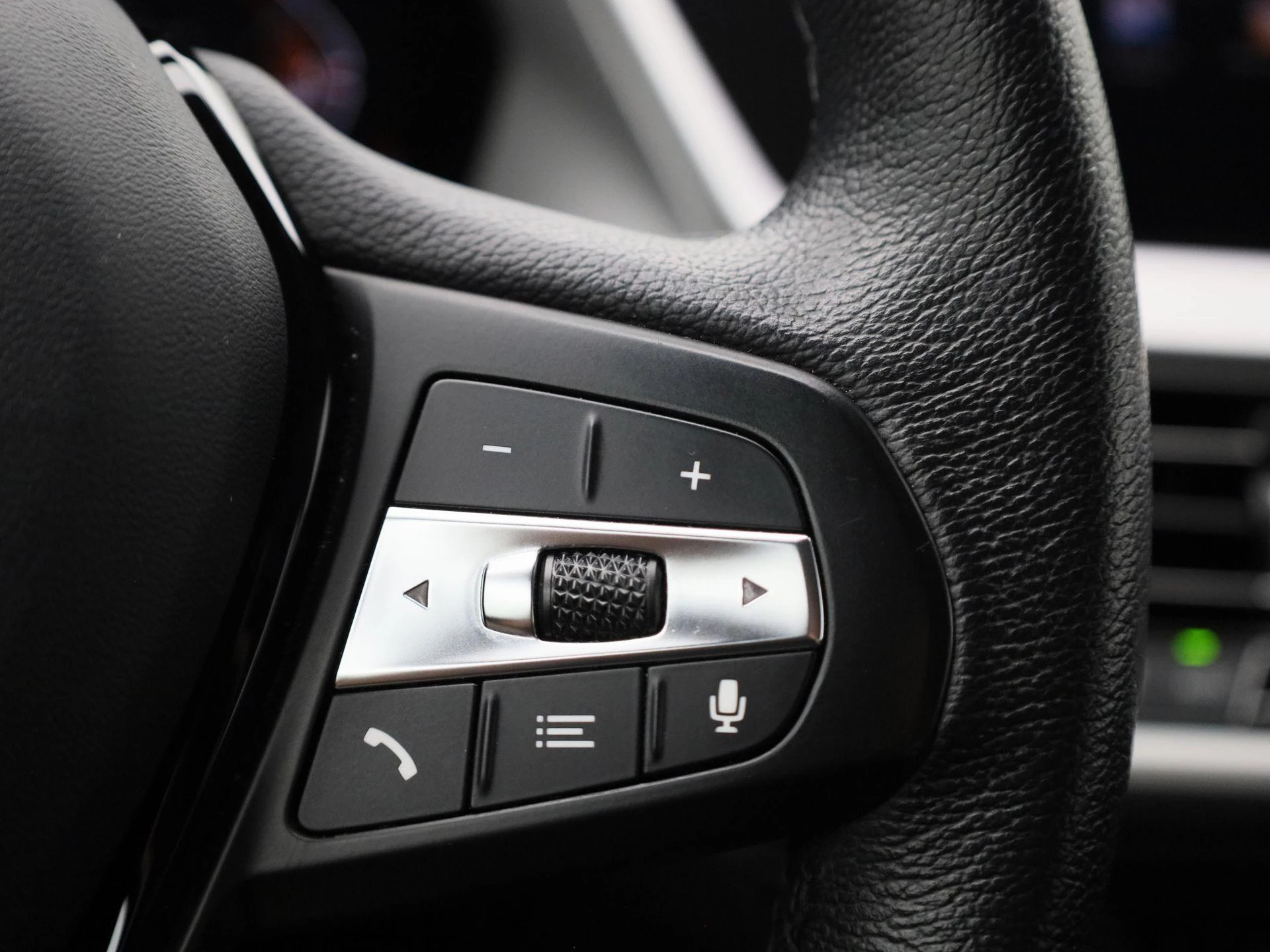 BMW 1 Reeks Hatch 116iA Carplay | Zetelverwarming | LED | Cruise