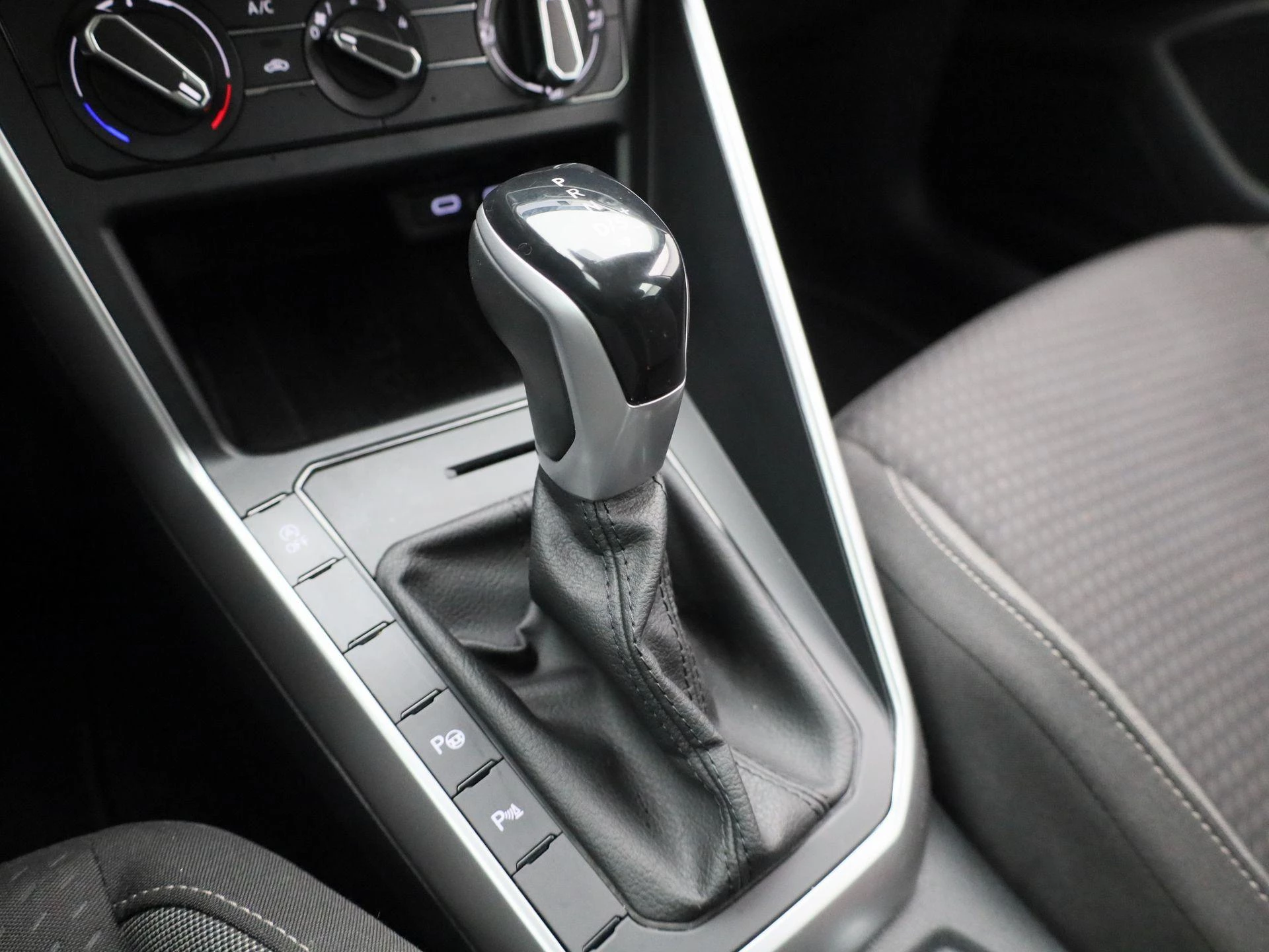 Volkswagen Polo 1.0 TSI Life DSG
