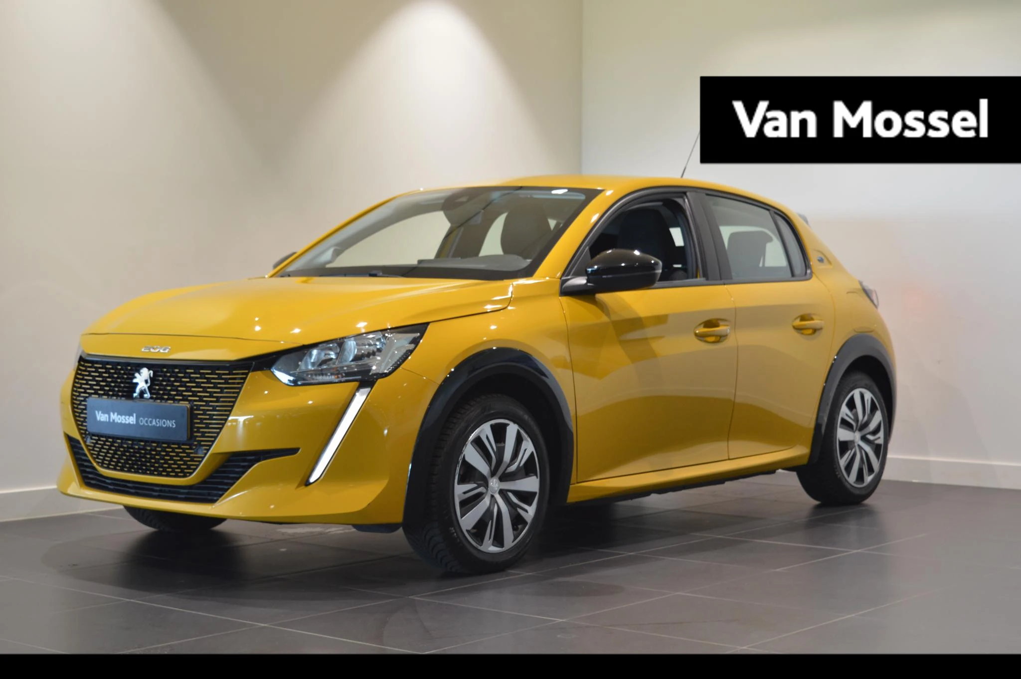 Peugeot-e-208-image-0