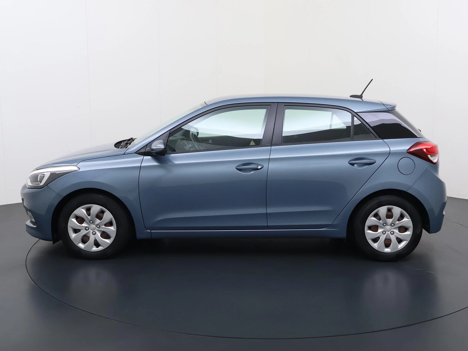 Hyundai-i20-image-1