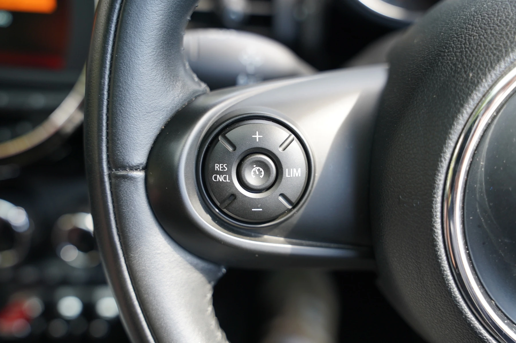 MINI-Cooper-image-15