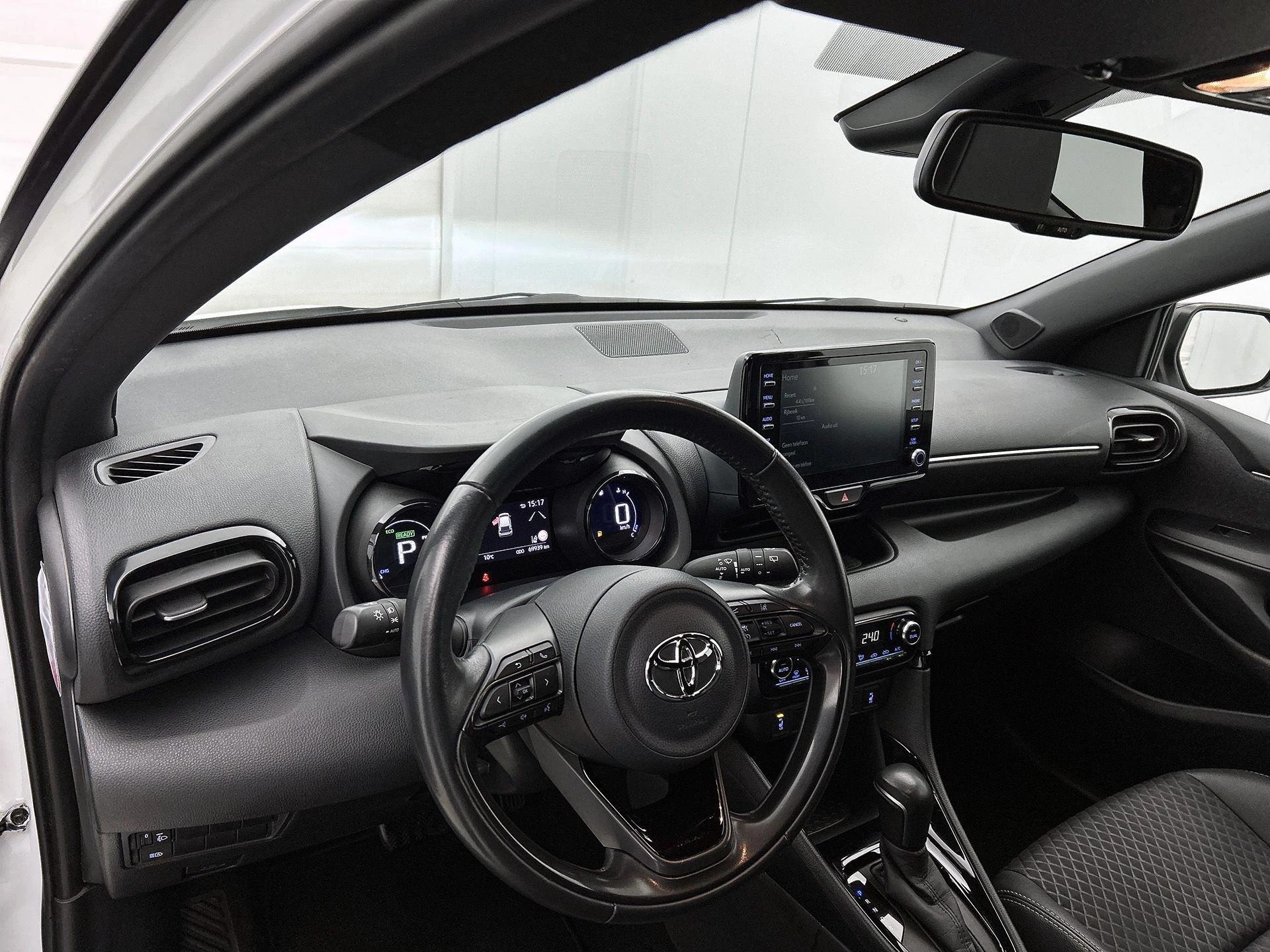 Toyota-Yaris-image-17