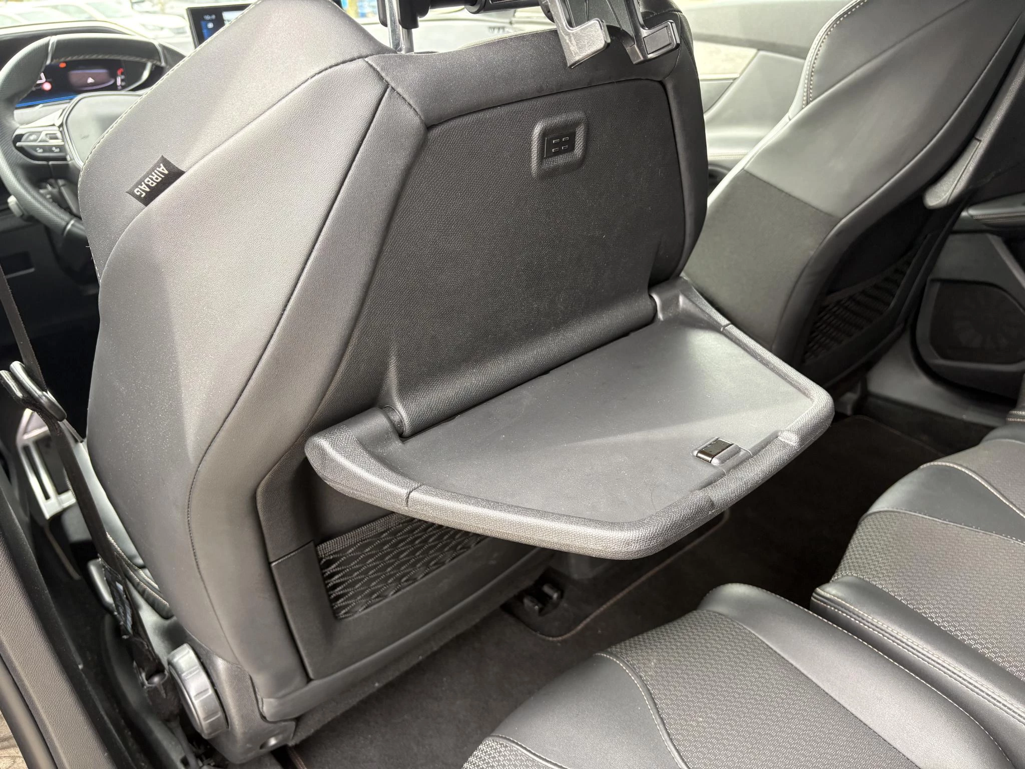 Peugeot-5008-image-14