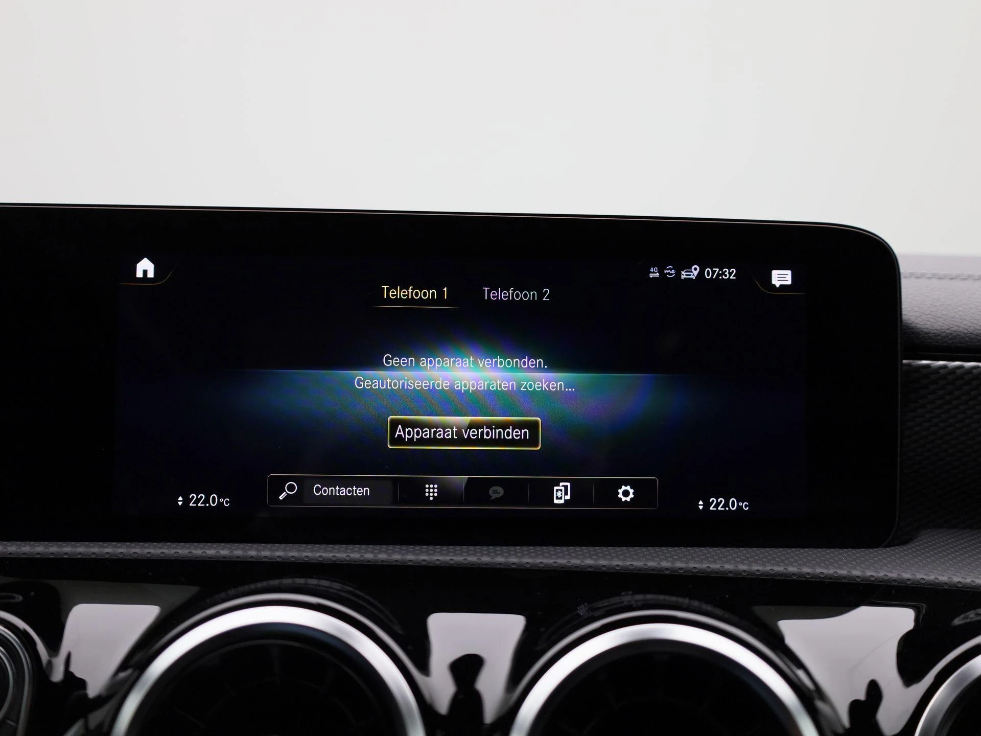 Mercedes-Benz-CLA-image-22