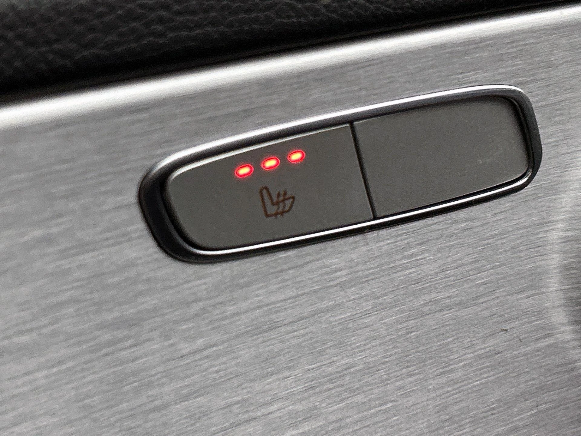 Mercedes-Benz-C-Klasse-image-7