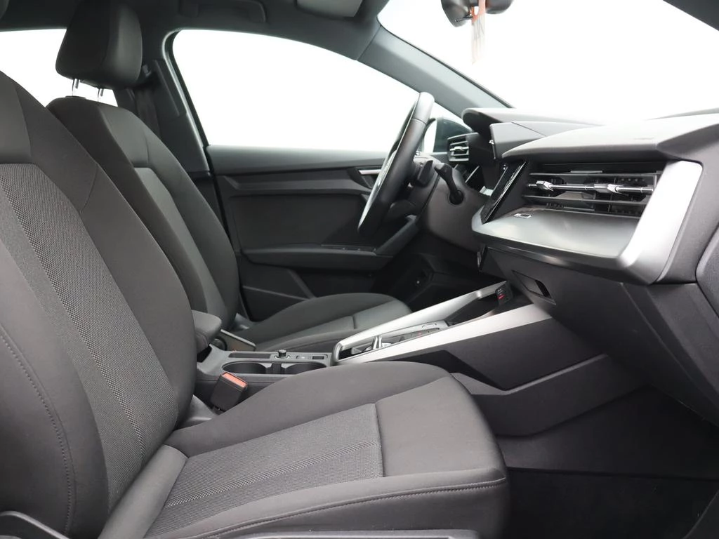 Audi A3 Sportback PHEV Audi A3 Sportback PHEV Attraction 40TFSIe 204PK *AUTOMAAT*NAVI*PDC ACHTER*APP-CONNECT*VIRTUAL COCKPIT*...*