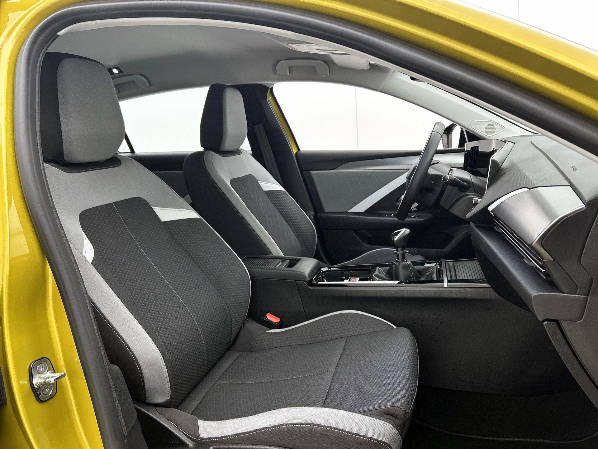 Opel-Astra-image-36