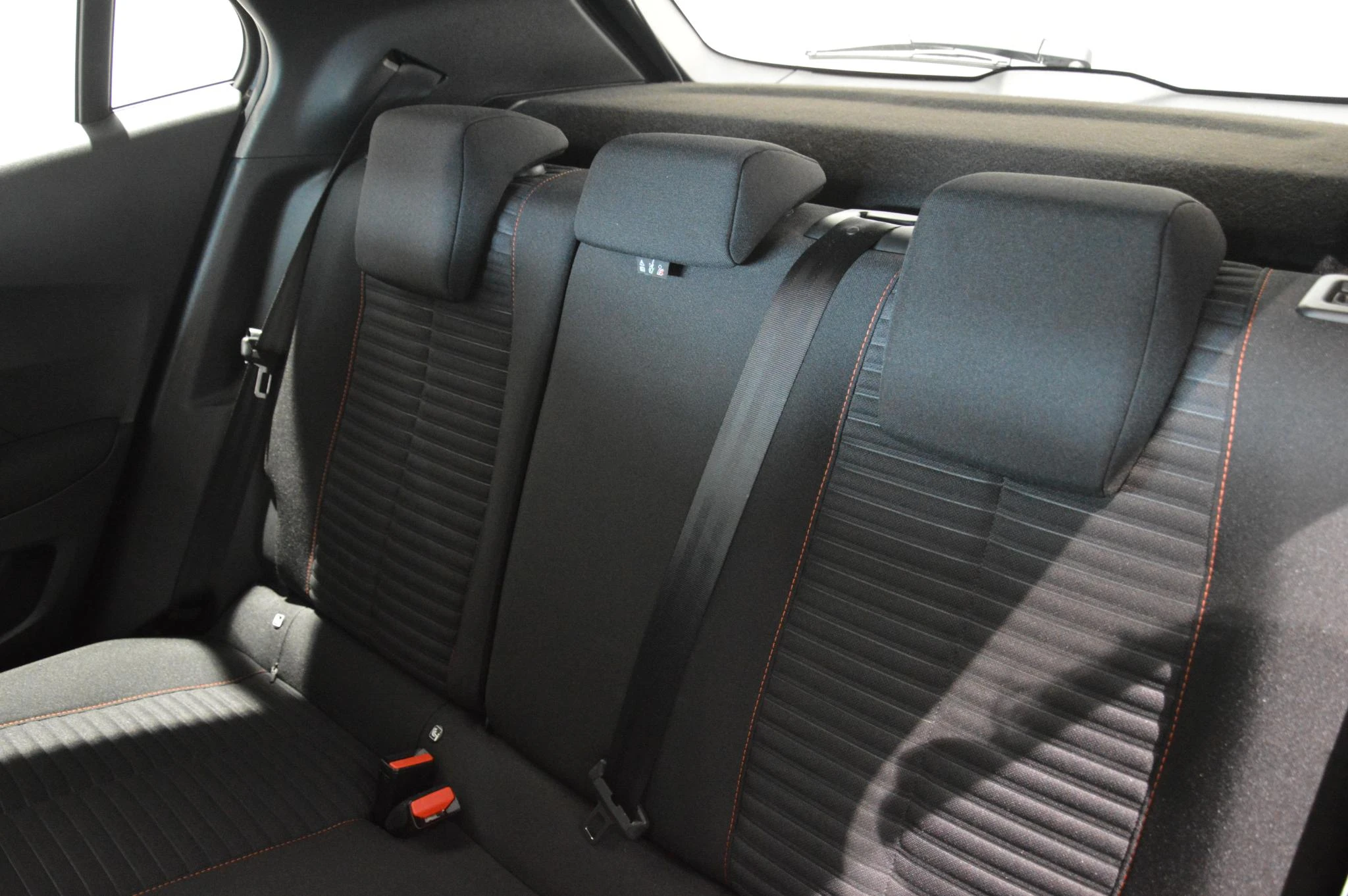 Peugeot-2008-image-9