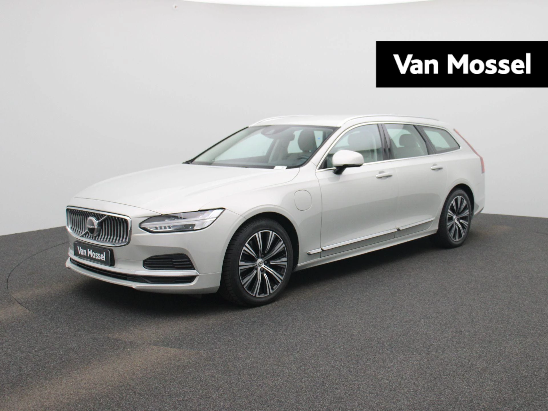 Volvo-V90-image-0