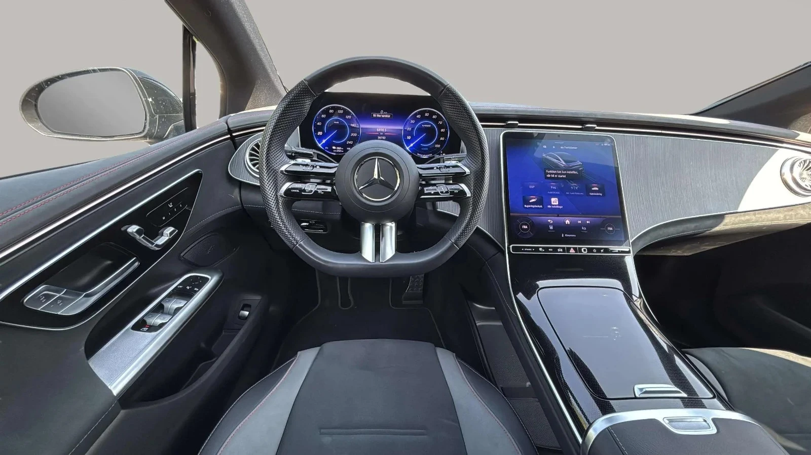 Mercedes-Benz-EQE-image-11